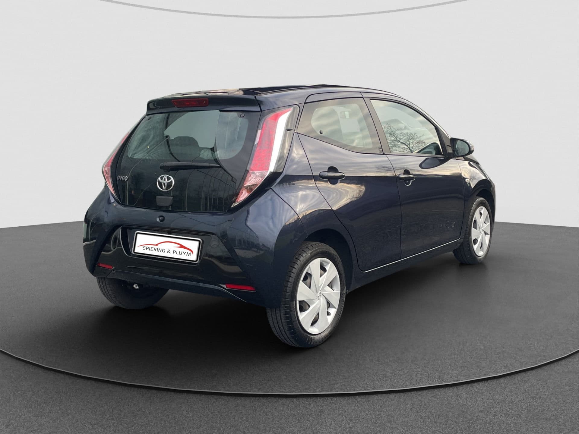 Toyota Aygo 1.0 VVT-i x-play Camera | Lane Assist thumbnail 4