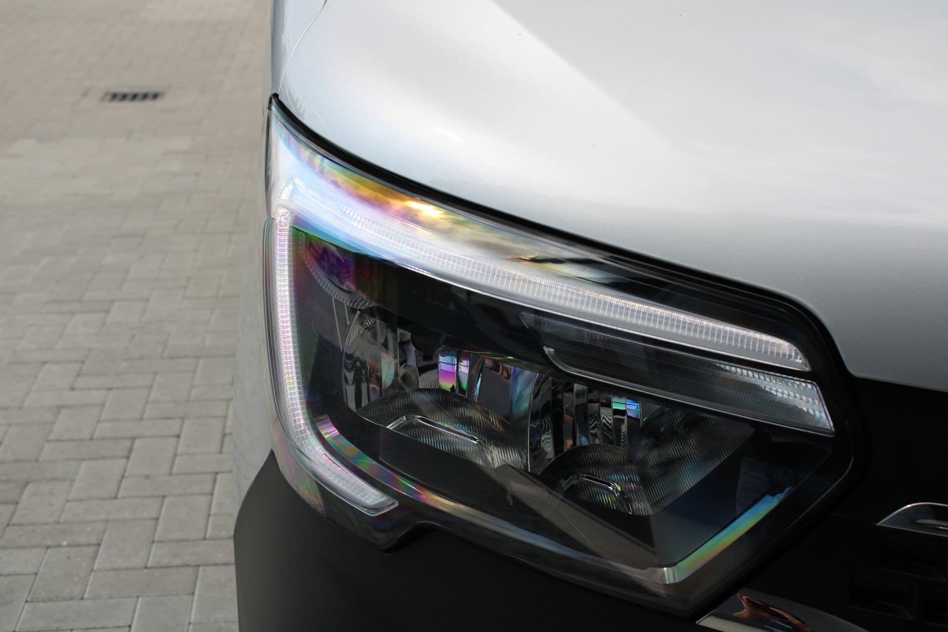 Renault Master T35 2.3 dCi 180pk L3H2 - Airco - Navigatie - Camera - Cruise - Parkeersensoren - 105l tank - Rijklaar thumbnail 29