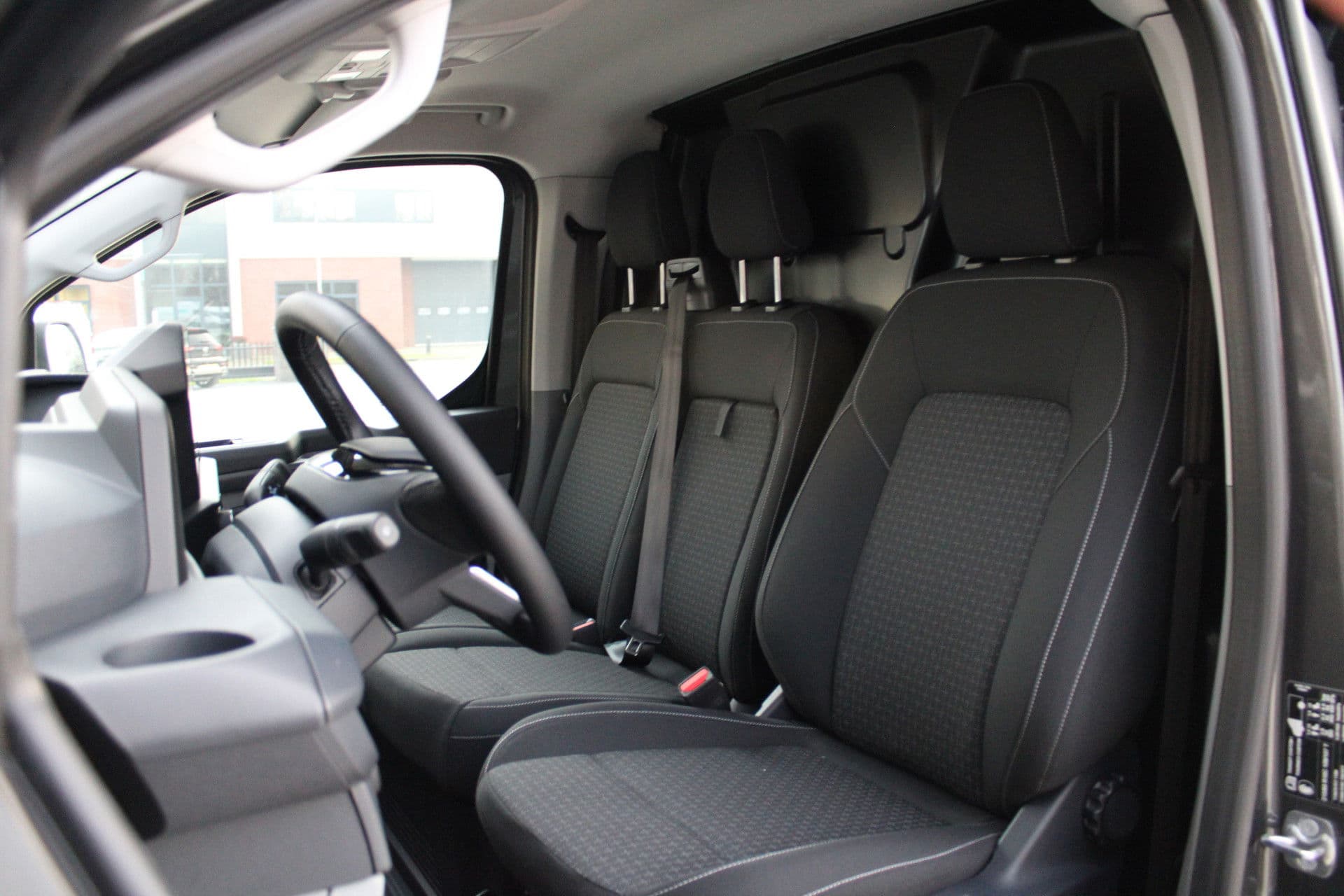 Ford Transit Custom 320 2.5 PHEV L2H1 Trend 232pk - 5 jaar GARANTIE - 2x Schuifdeur - Adaptive Cruise - Blind Spot - Navigatie - Camera - Verwarmd Stuur - Rijklaar thumbnail 19