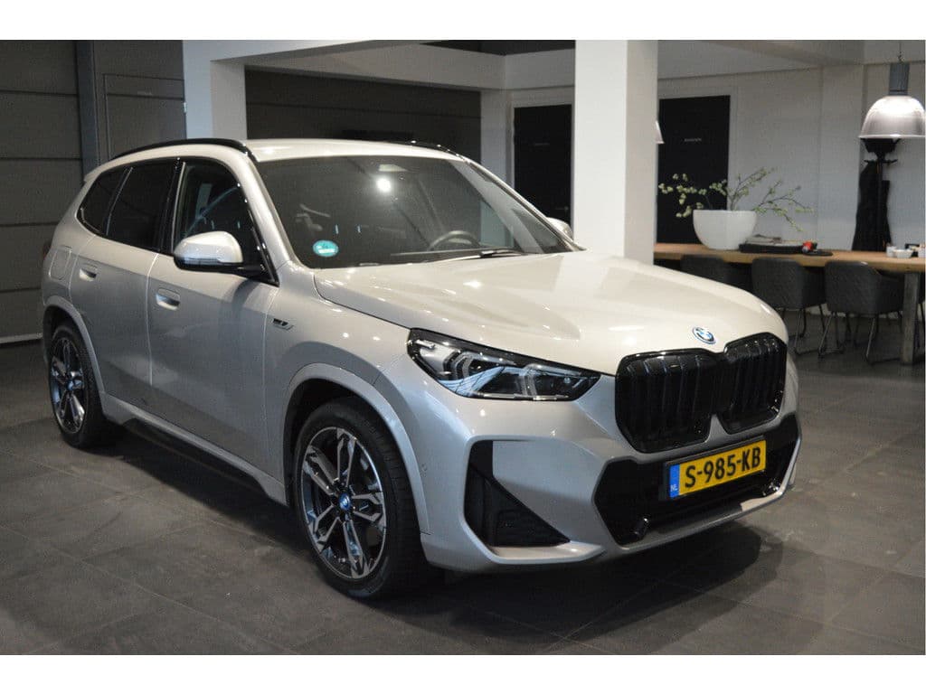BMW X1 xDrive30e M-SPORT keyless navi cruise camera 19 inch !! thumbnail 3