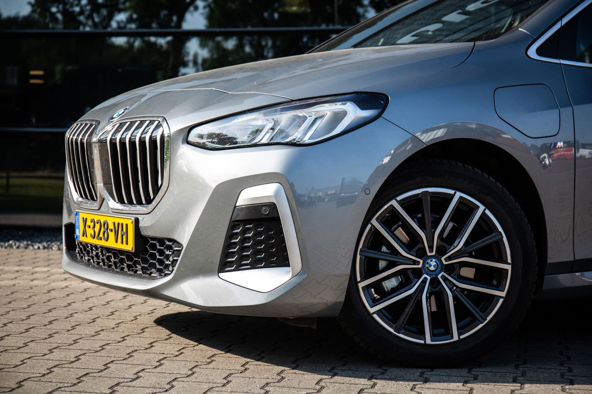 BMW 2 Serie Active Tourer 225e xDrive M-Sport , Trekhaak, Sportstoelen, Achteruitrijcamera thumbnail 4