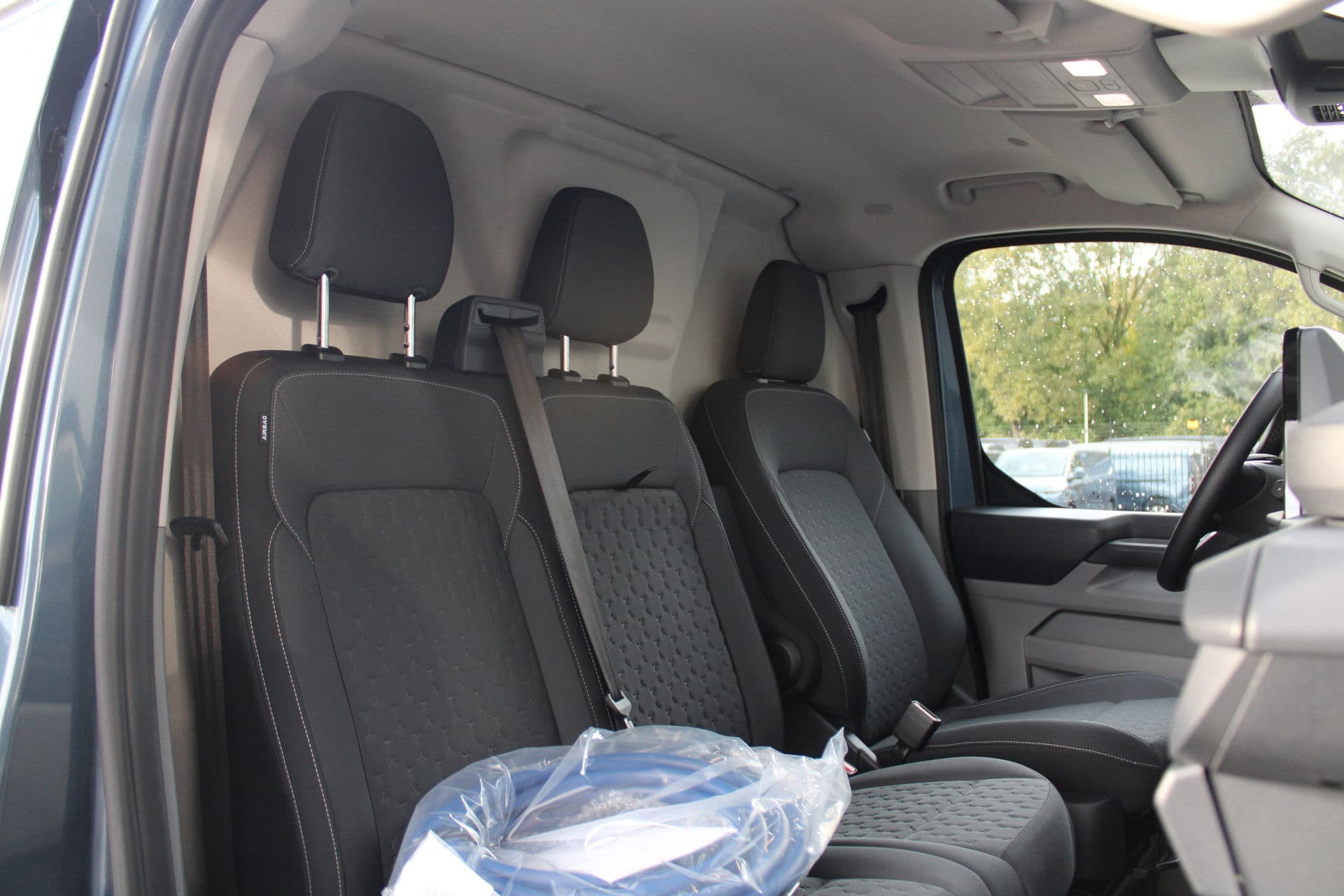 Ford E-Transit Custom 340 L2H1 Limited 65 kWh 218pk - 2x Schuif - LED - 360 Camera - B&O - ACC - Navi - Stoel/Stuurverwarming - Rijklaar thumbnail 50