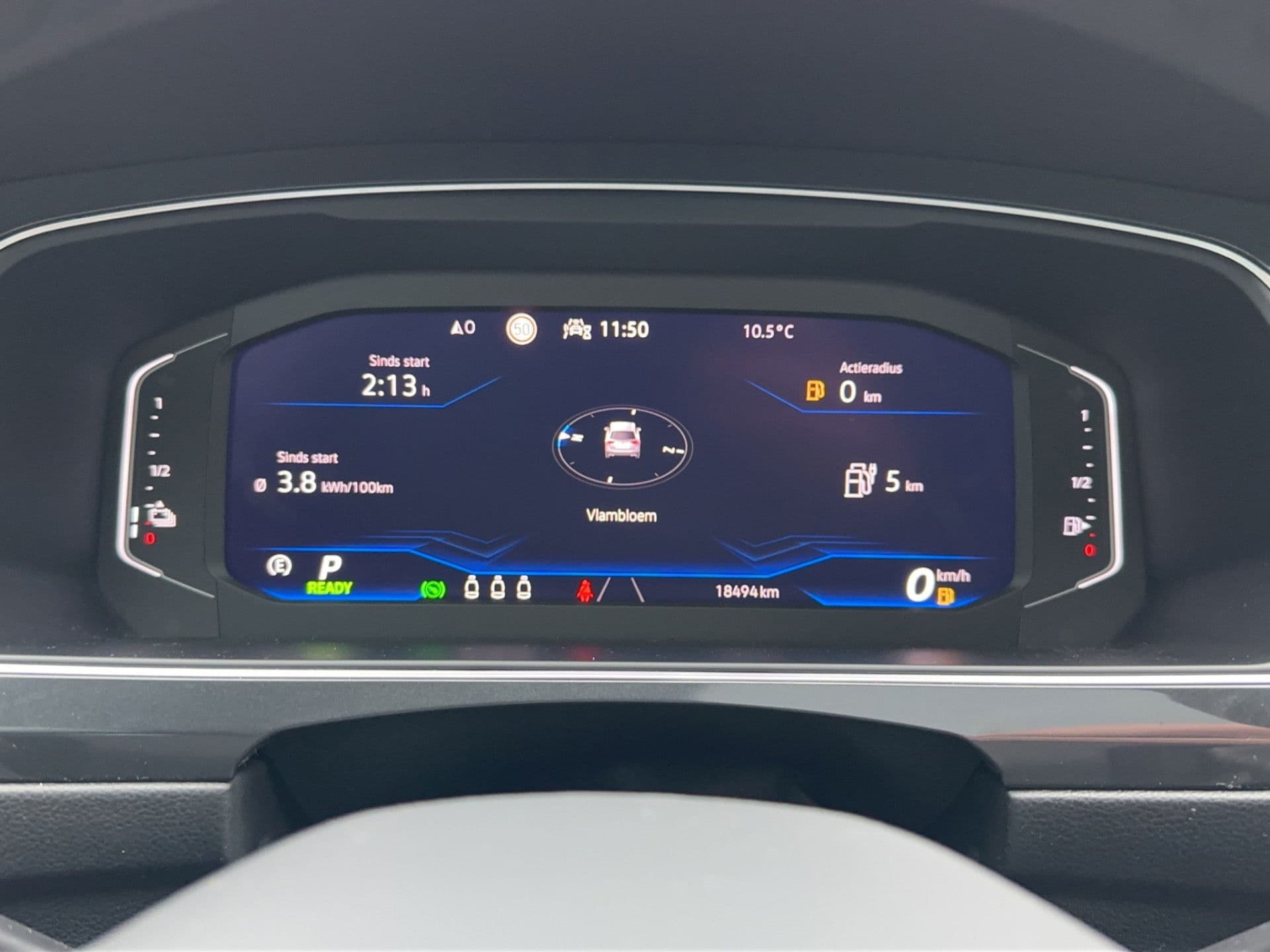 Volkswagen Tiguan 1.4 TSI PHEV Business+ | Panodak | navi | virtual | camera! thumbnail 3