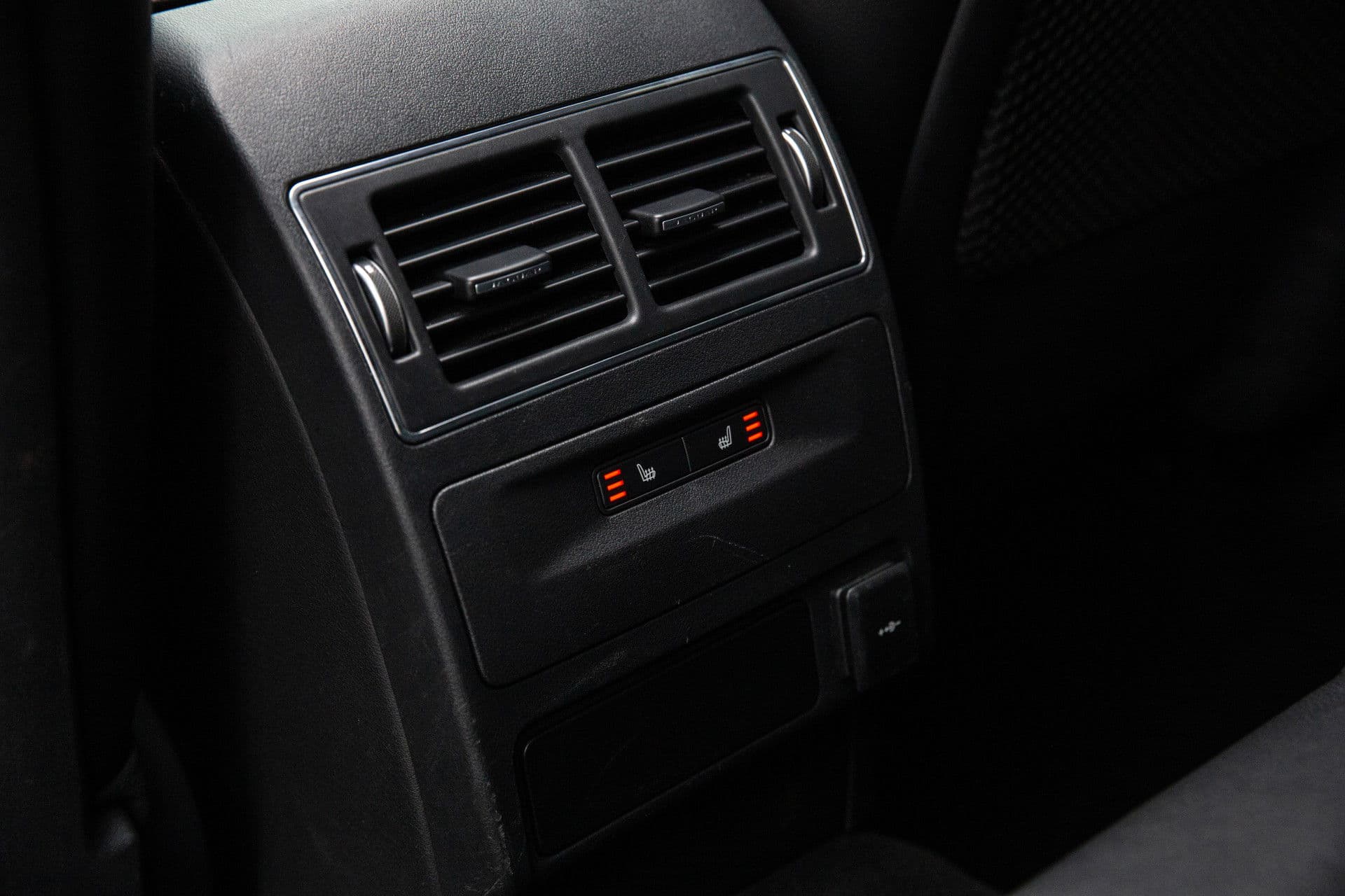 Jaguar F-Pace 2.0 P400e PHEV R-Dynamic SE , Panoramadak, Meridian, Head-up Display thumbnail 28