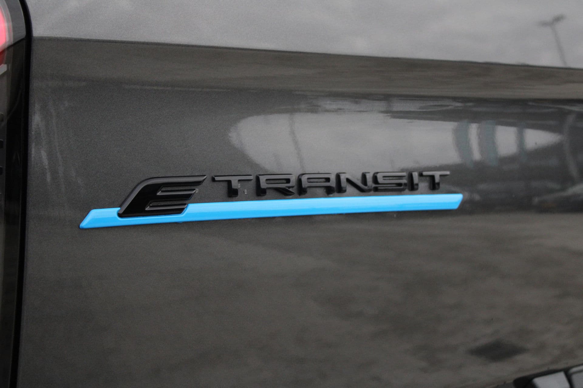 Ford E-Transit Custom 340 L2H1 Limited 65 kWh 218pk - DIRECT LEVERBAAR - 2x Schuif - LED - 360 Camera - B&O - ACC - Navi - Stoel/Stuurverwarming - Rijklaar thumbnail 49