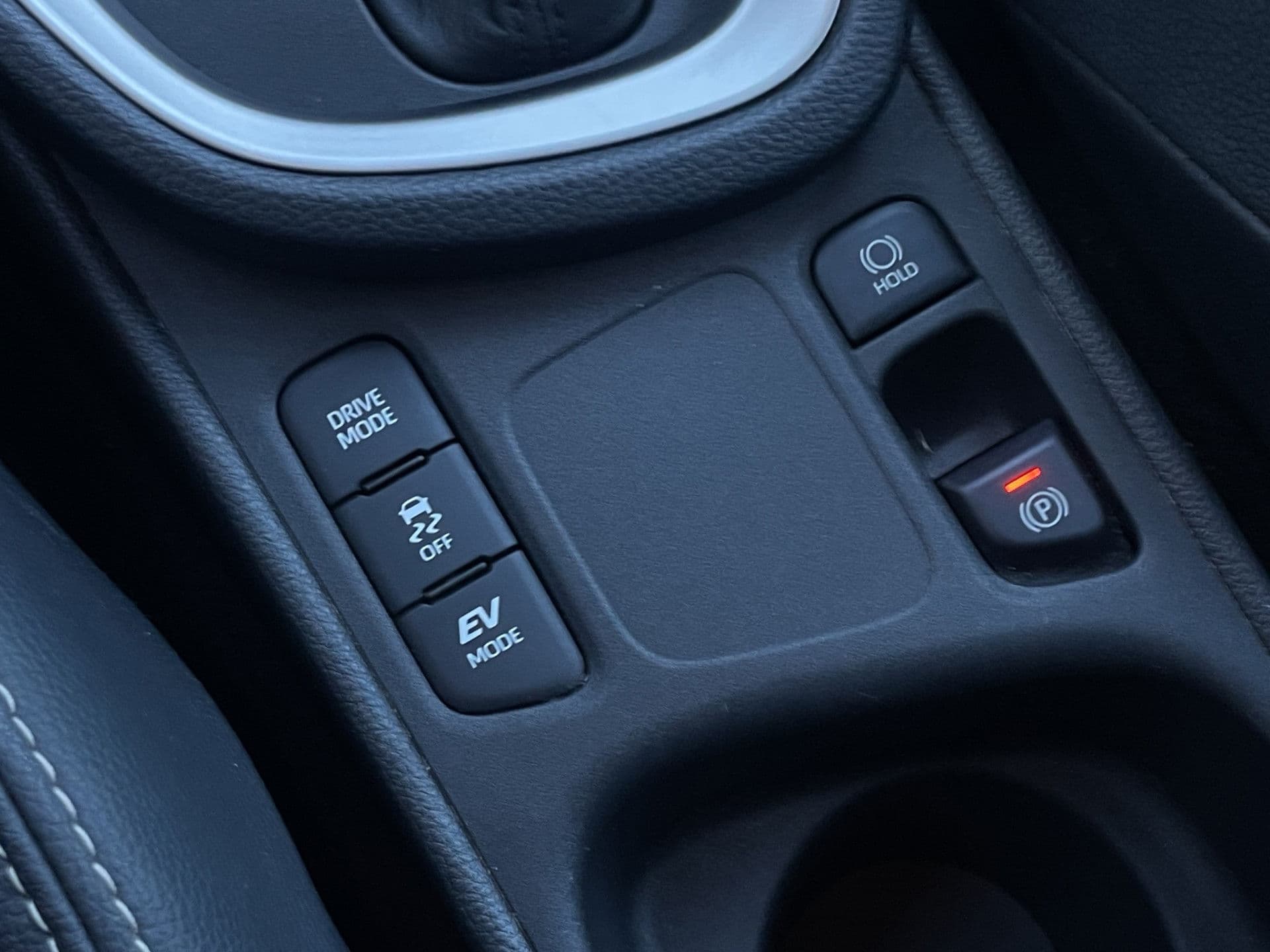 Toyota Yaris Cross 1.5 Hybrid Business Plus Dodehoek | Camera | Carplay | Halfleder thumbnail 19