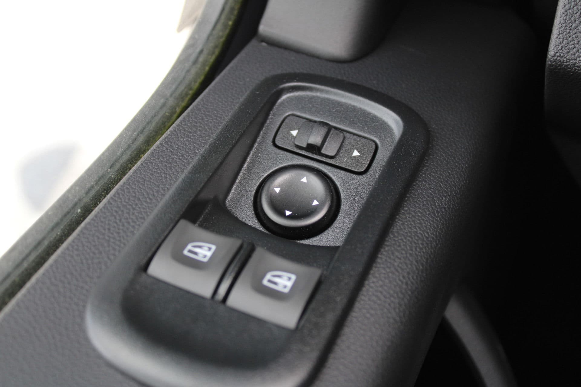 Renault Master T35 2.3 dCi 180pk L3H2 - Airco - Navigatie - Camera - Cruise - Parkeersensoren - 105l tank - Rijklaar thumbnail 9