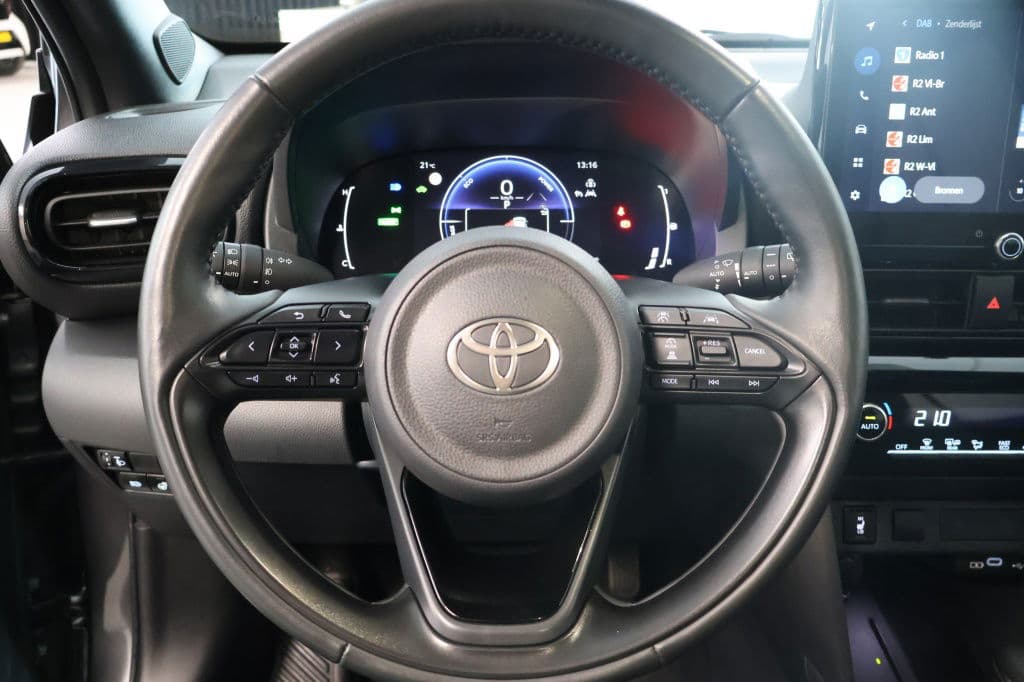 Toyota Yaris Cross 1.5 Hybrid Dynamic | met Winterpack thumbnail 13