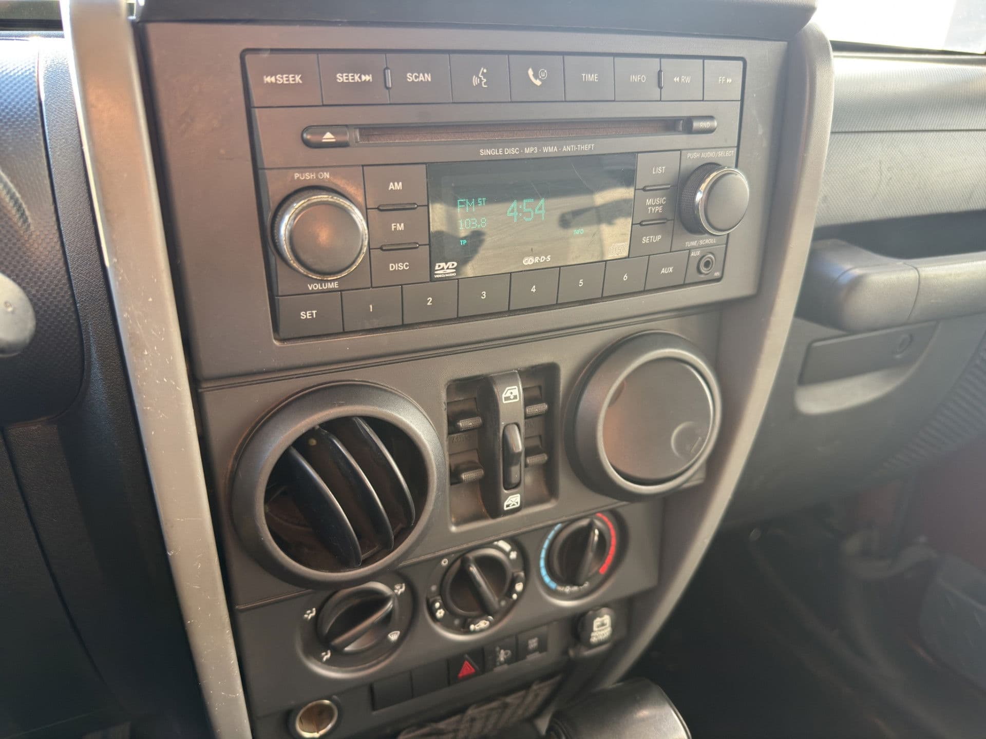 Jeep Wrangler Unlimited 2.8 CRD High Sport EX BMP | Trekhaak | Cruise | 4X4 | Euro4 thumbnail 21