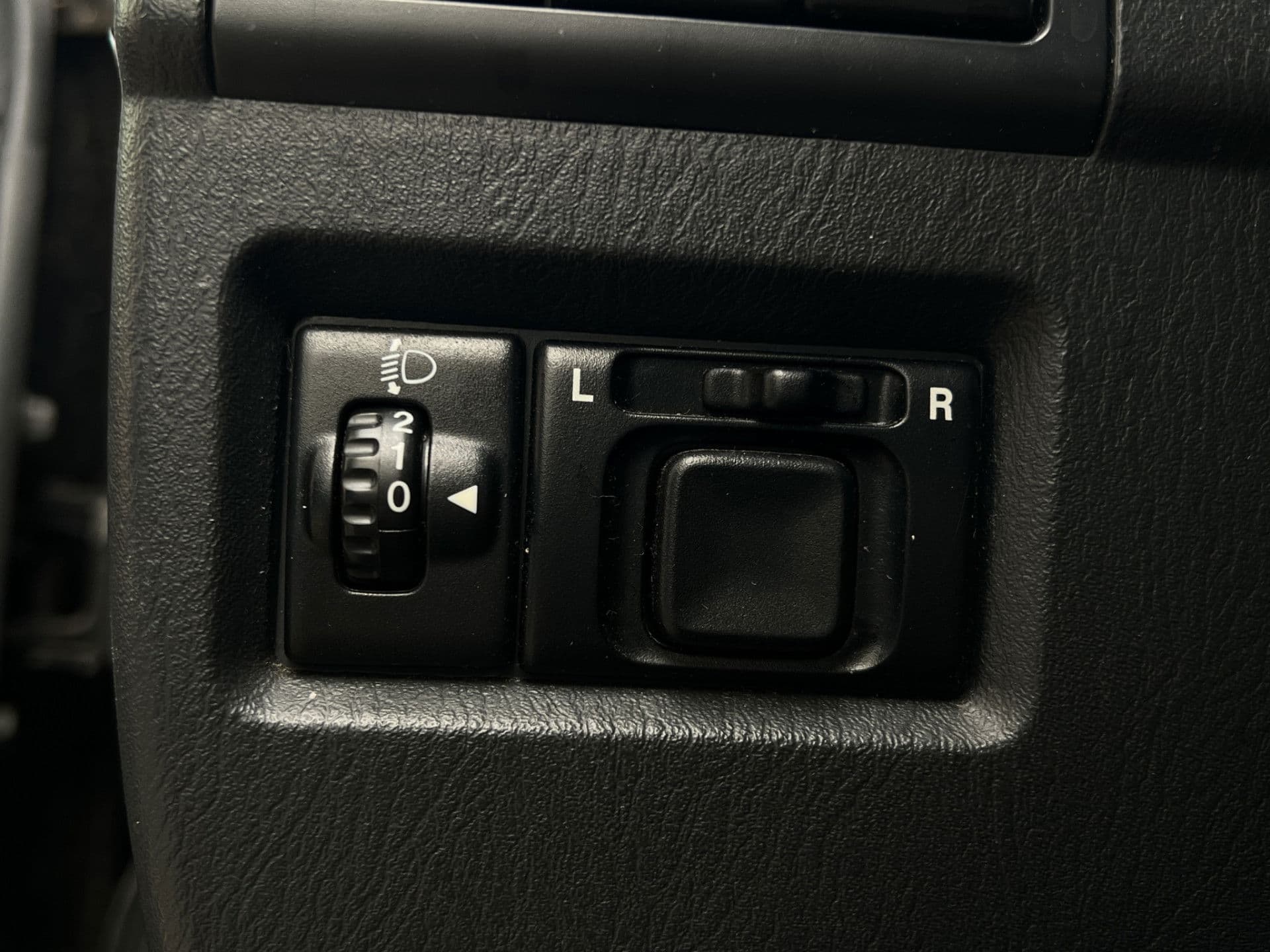 Suzuki Jimny 1.3 Exclusive | 4WD | 4-Persoons | Trekhaak thumbnail 13