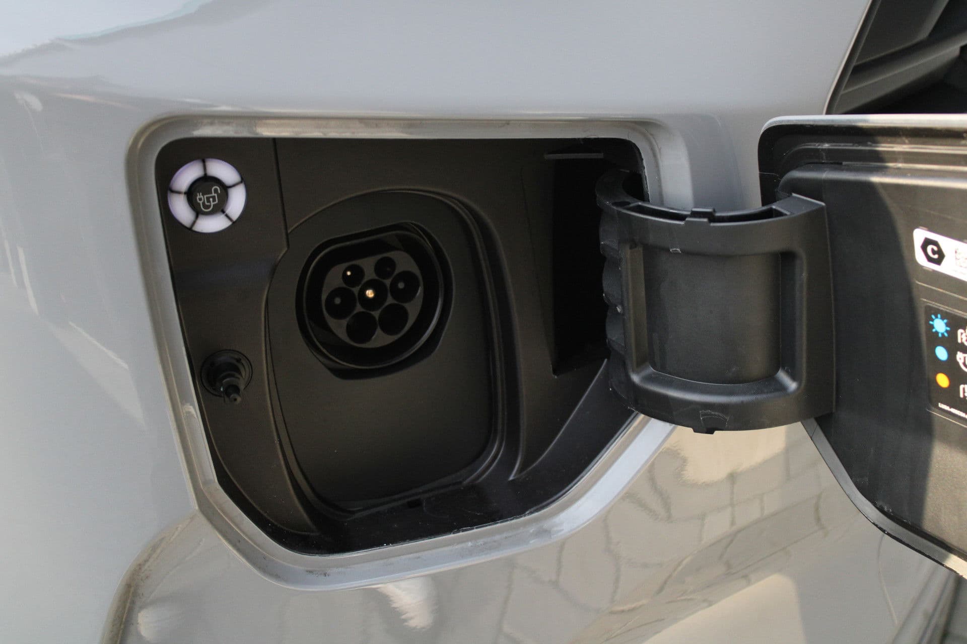 Ford Transit Custom 320 2.5 PHEV L2H1 Limited 232pk - 2x Schuifdeur - Trekhaak - Stoel/Stuurverwarming - ACC - Blindspot - Keyless - Rijklaar thumbnail 38