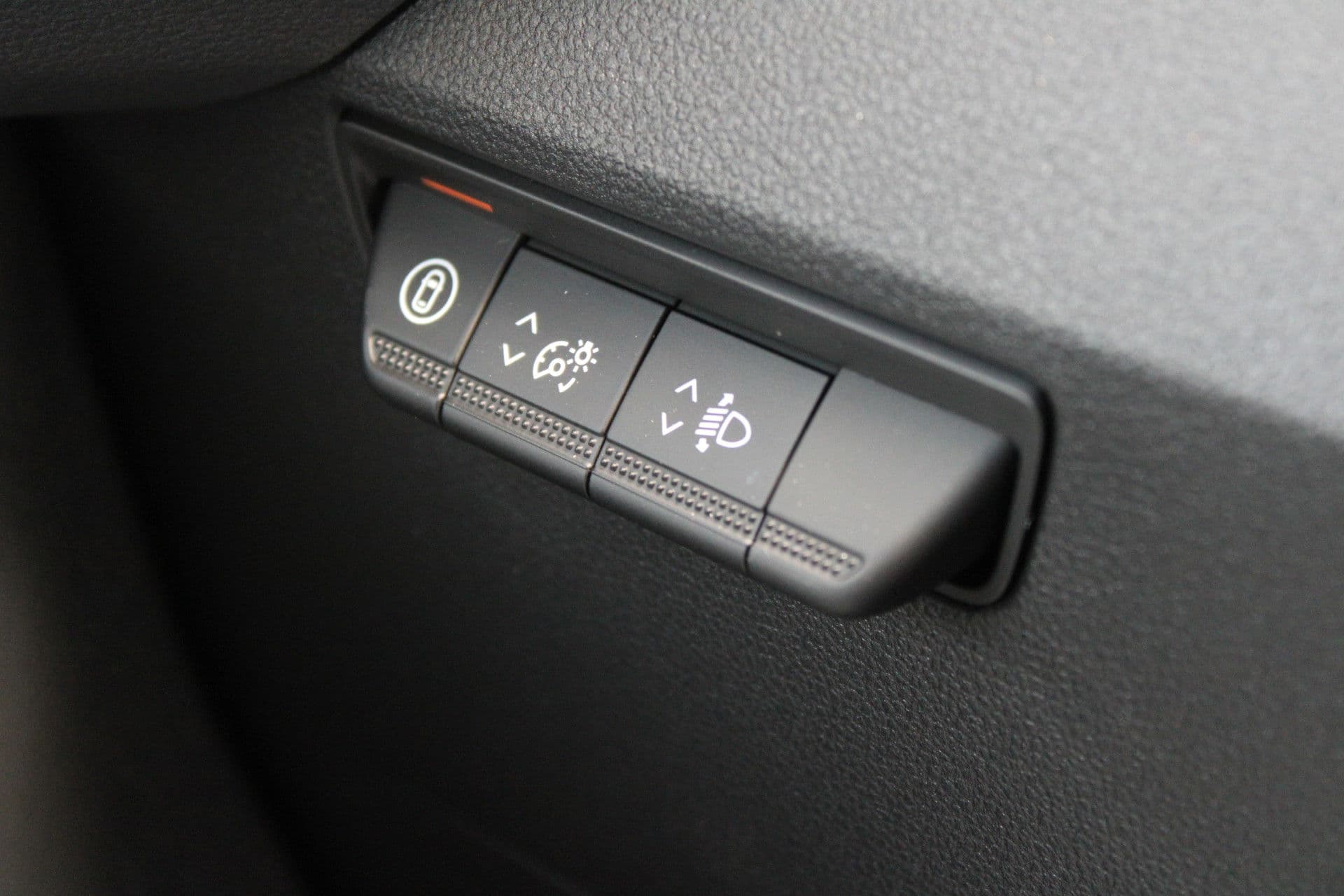 Renault Master T35 2.0 dCi 170pk L2H2 Extra - Navigatie - Camera - 270 gr deuren - Parkeersensoren - Draadloos laden - Rijklaar thumbnail 17