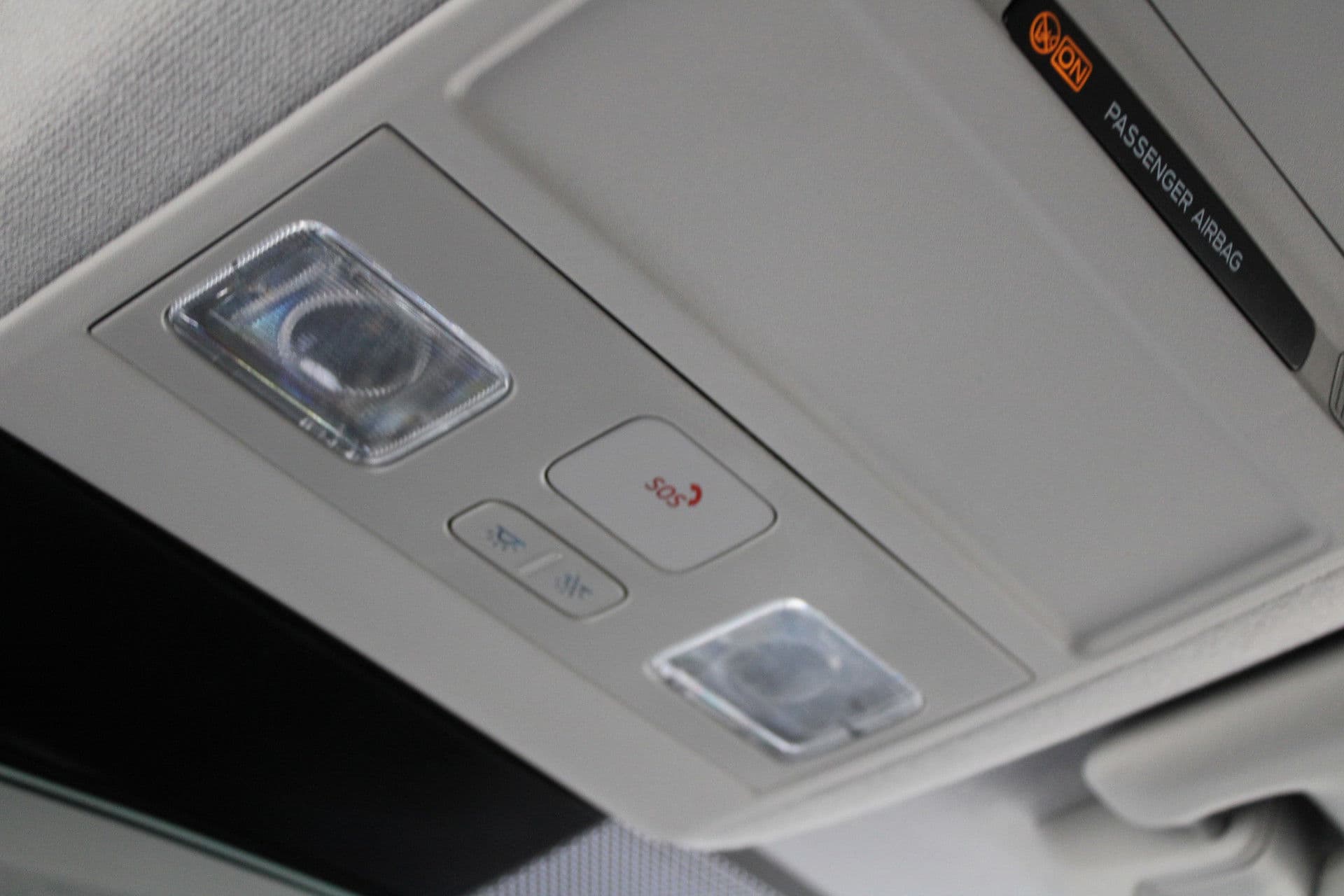 Ford Transit Custom 340 2.5 PHEV L2H1 Limited 232pk - 8 zits - Adaptive Cruise - Blind spot - Navi - Stuurverwarming - Airco achterin - Incl BPM - Rijklaar thumbnail 25