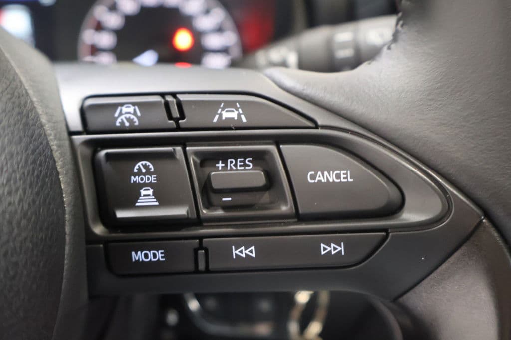 Mazda 2 Hybrid 1.5 Centre-line | LMV | Apple Car Play thumbnail 19