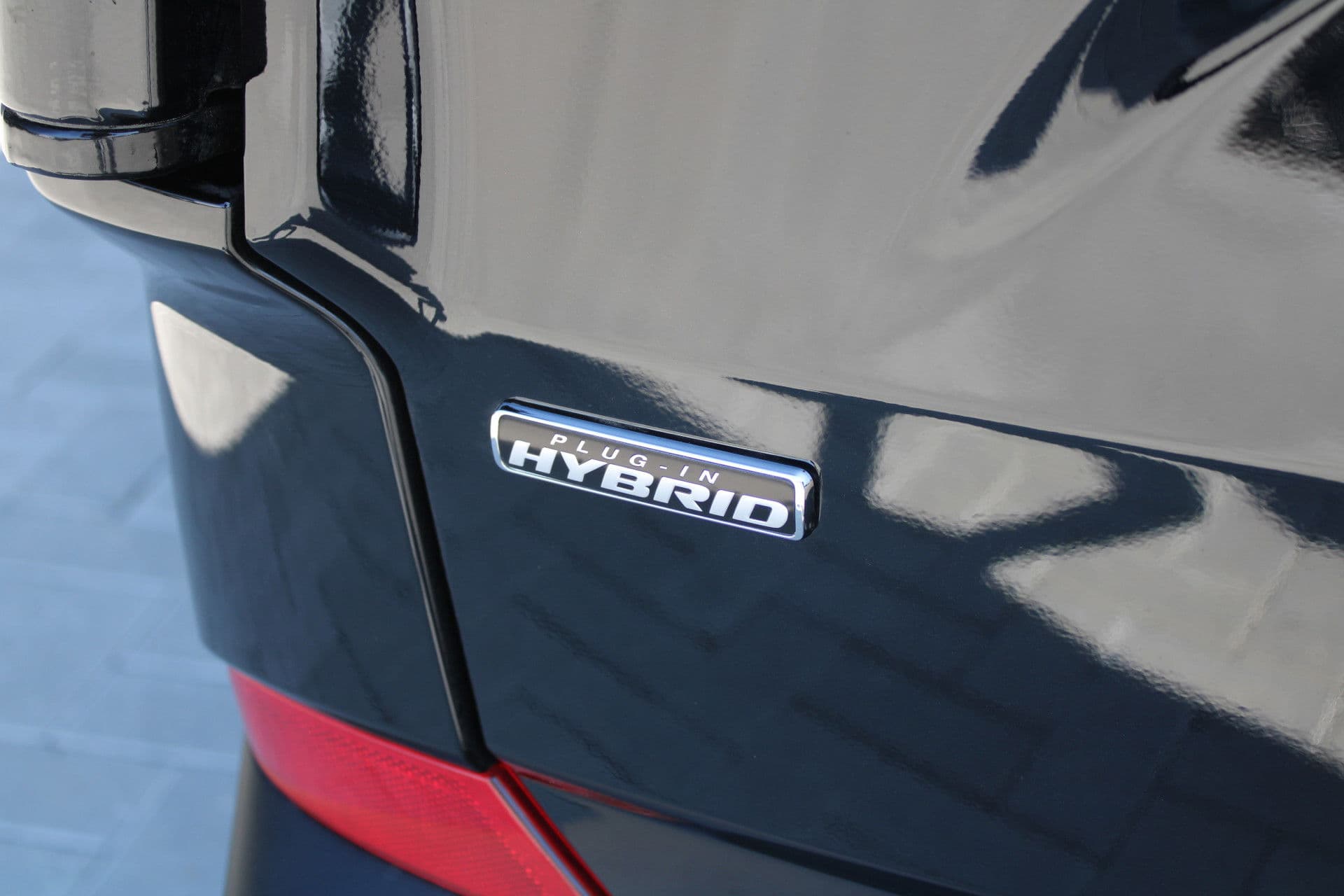 Ford Transit Custom 320 2.5 PHEV L2H1 Trend 232pk - 5 jaar GARANTIE - 2x Schuifdeur - Adaptive Cruise - Blind Spot - Navigatie - Camera - Verwarmd Stuur - Rijklaar thumbnail 31