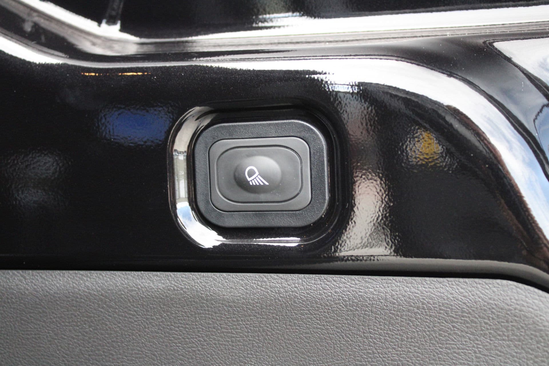 Ford Transit 350 2.0 TDCI L2H2 Limited 165pk - Adaptive Cruise - Xenon - Navi - Blind Spot - 360 camera - Rijklaar thumbnail 31