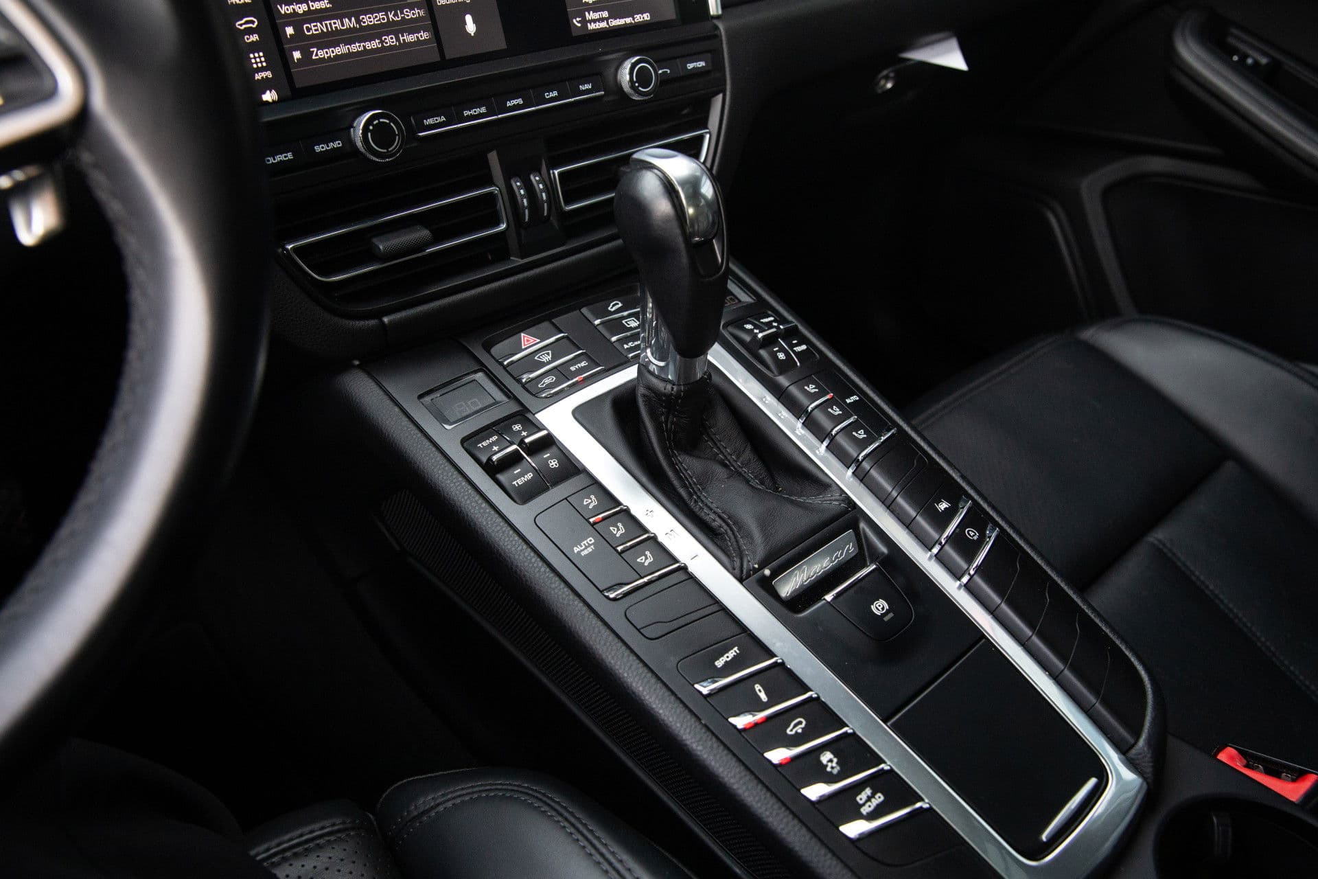 Porsche Macan 2.0 , Panoramadak, Memory, NAP, Luchtvering, thumbnail 6