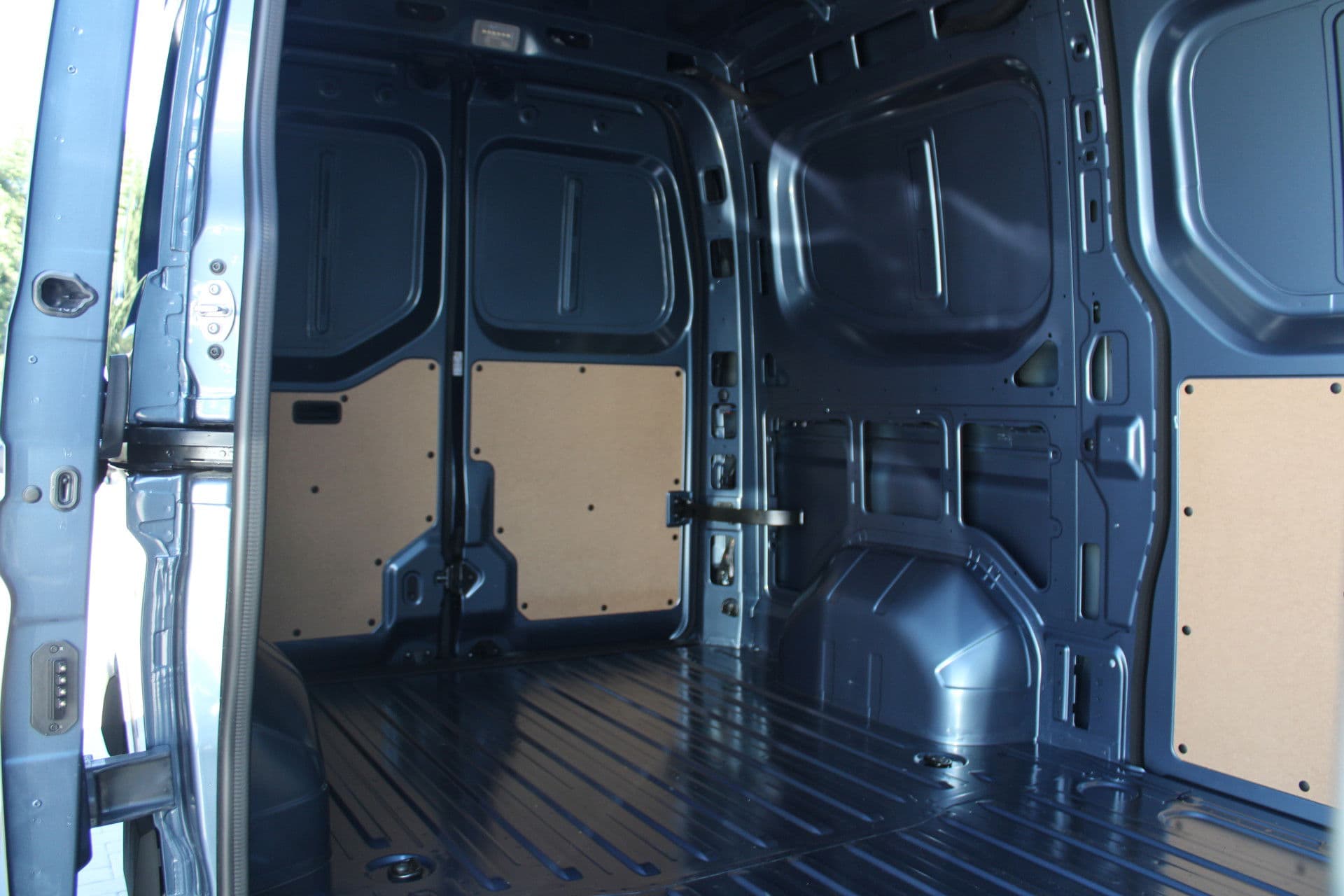 Renault Master T35 2.0 dCi 170pk L2H2 Extra - 2x Schuifdeur - Navigatie - Blind Spot - Camera - Stoelverwarming - Verwarmde voorruit - Rijklaar thumbnail 6