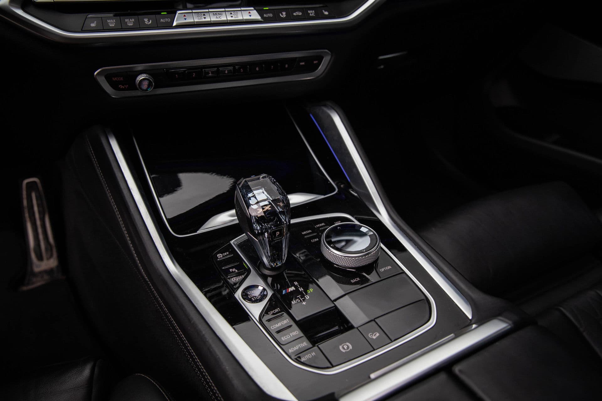 BMW X6 M50i High Executive , Laser, Trekhaak, Harman Kardon, Bekerverwarmer/verkoeler, Panoramadak thumbnail 30