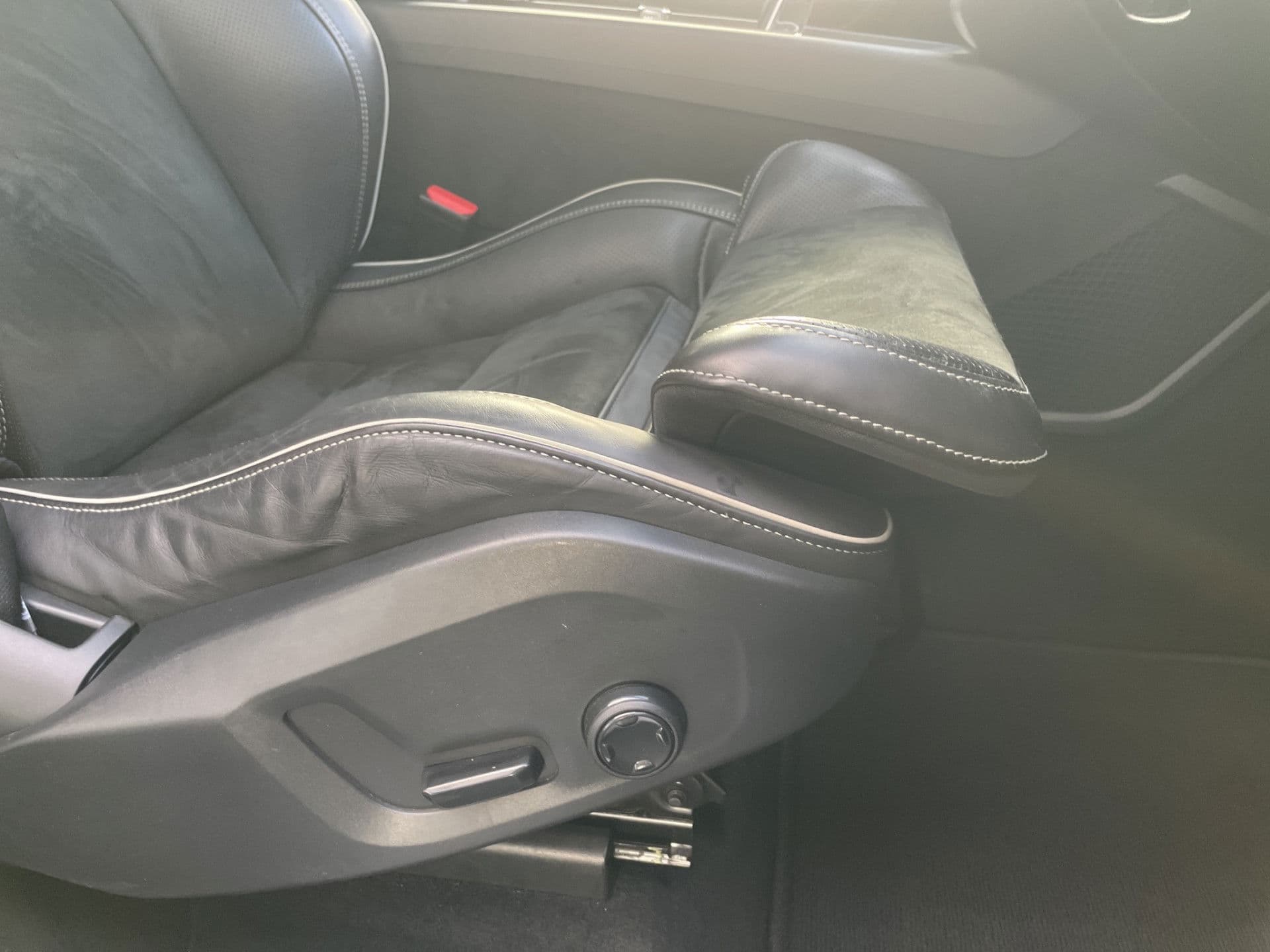 Volvo XC60 2.0 T8 Twin Engine AWD Inscription Elec.stoelen | Dodeh. | Trekhaak | Pano/schuifdak thumbnail 24