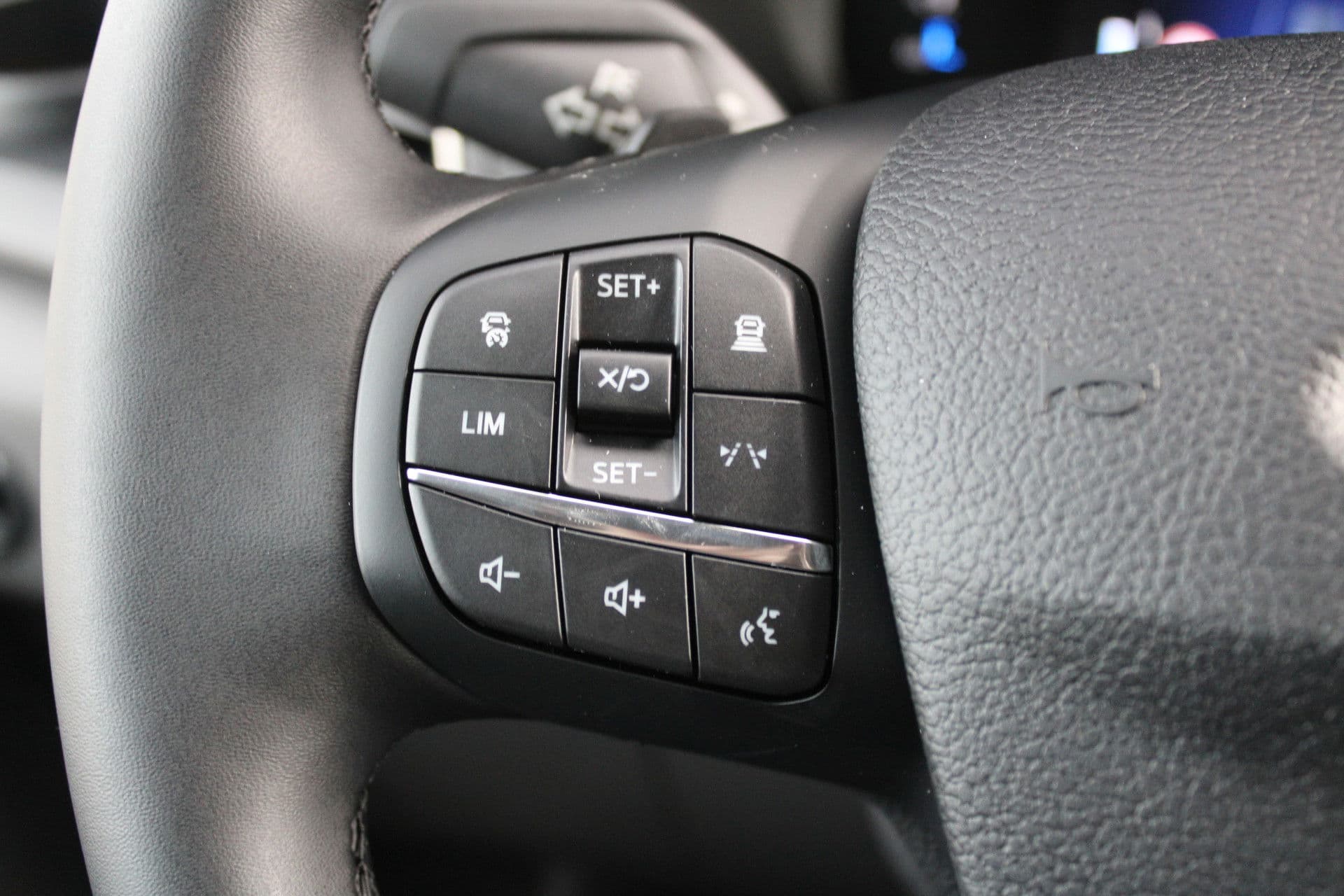 Ford Transit 350 2.0 TDCI L2H2 Trend 165pk - Facelift - 2x Schuifdeur - Adaptive Cruise - Navigatie - Blind Spot - 360 Camera - Stoel - Stuurverwarming - Rijklaar thumbnail 12