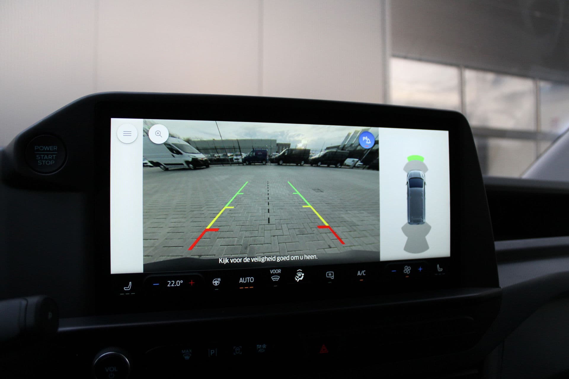 Ford Transit Custom 320 2.5 PHEV L2H1 Trend 232pk - 5 jaar GARANTIE - 2x Schuifdeur - Adaptive Cruise - Blind Spot - Navigatie - Camera - Verwarmd Stuur - Rijklaar thumbnail 31