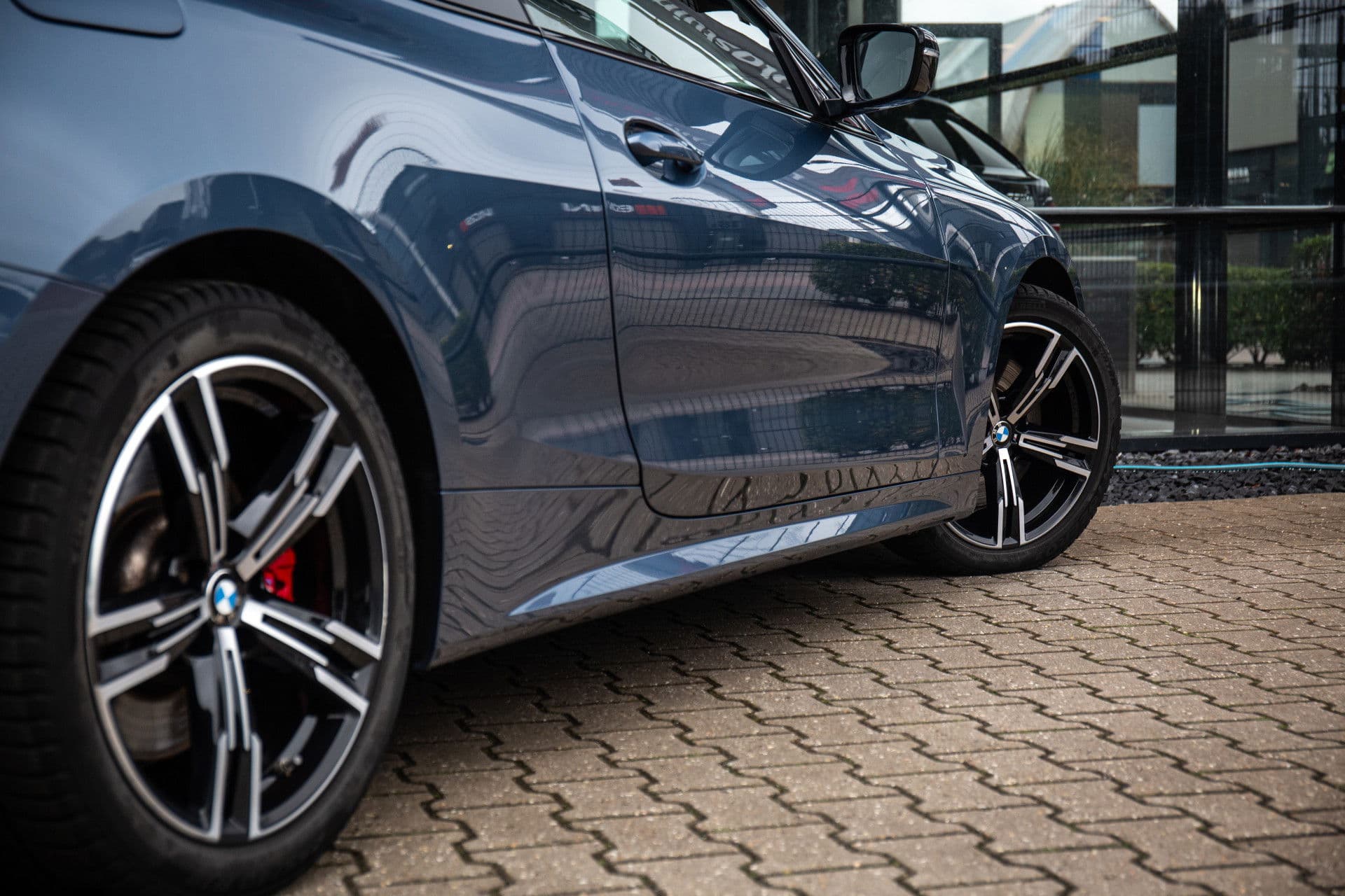 BMW 4 Serie Coupé 430i High Executive M-Sport 245pk , Arctic Race blauw, Panoramadak, Sportstoelen, Adaptive cruise, thumbnail 6