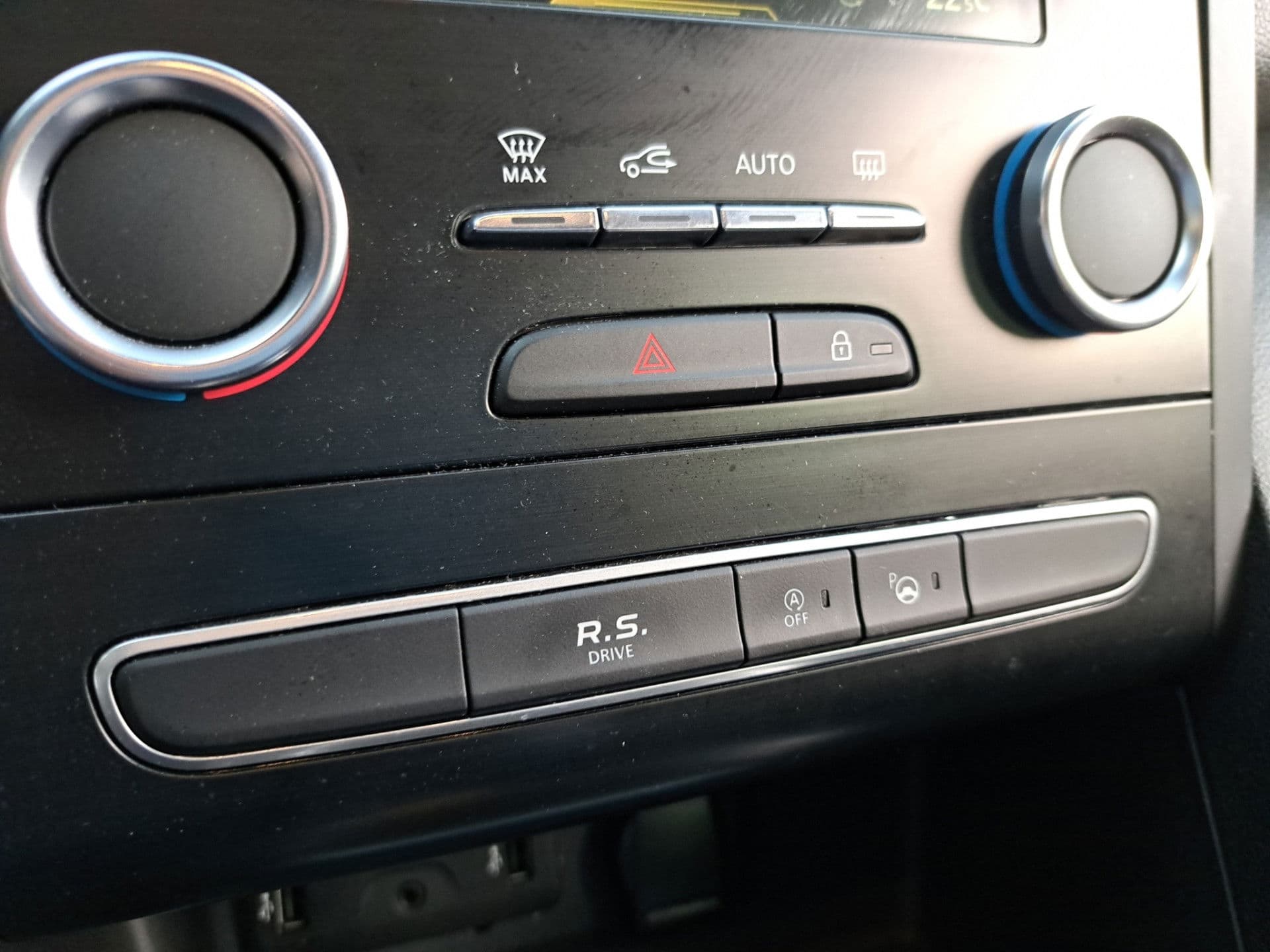 Renault Mégane 1.8 TCe 300 RS Trophy | Stage 1 | Recaro Stoel | Oliekoeler | Brembo Remmen thumbnail 16