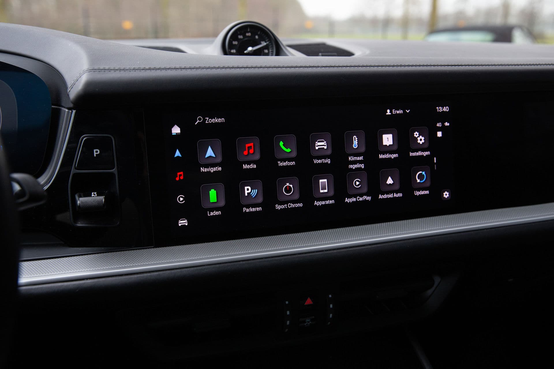 Porsche Cayenne Coupé 3.0 E-Hybrid , Panoramadak, Bijrijdersdisplay, Trekhaak, Sport Design, Origineel NL thumbnail 16