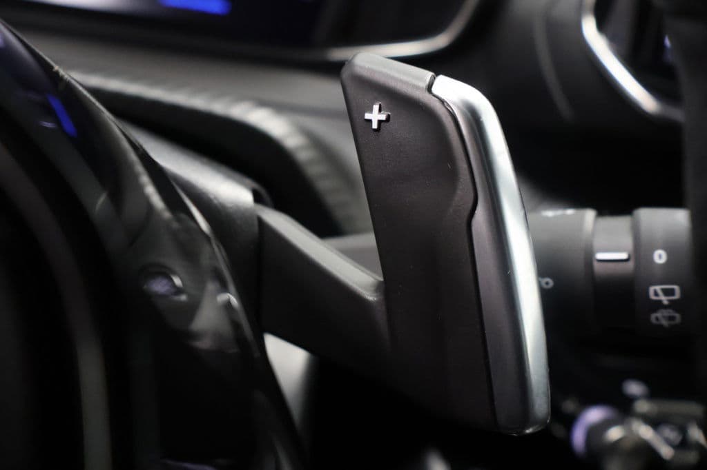 Peugeot 2008 1.2 Hybride 145 Allure | 360 Camera | Luxe thumbnail 20