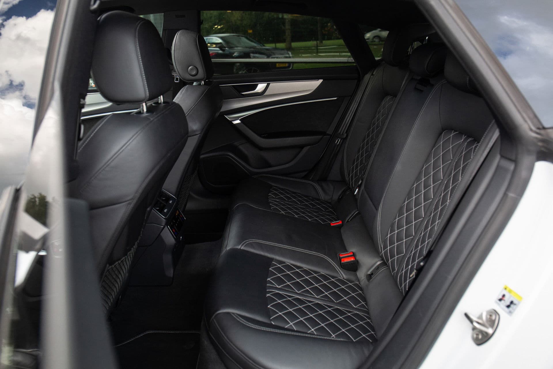 Audi A7 Sportback 55 TFSI quattro S Edition , 3D-camera, S-line, Panoramadak, Ruitstiksel thumbnail 7