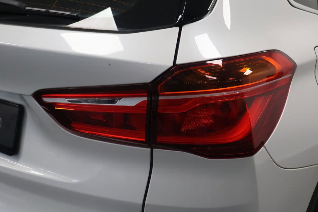 BMW X1 sDrive20i High Executive thumbnail 29