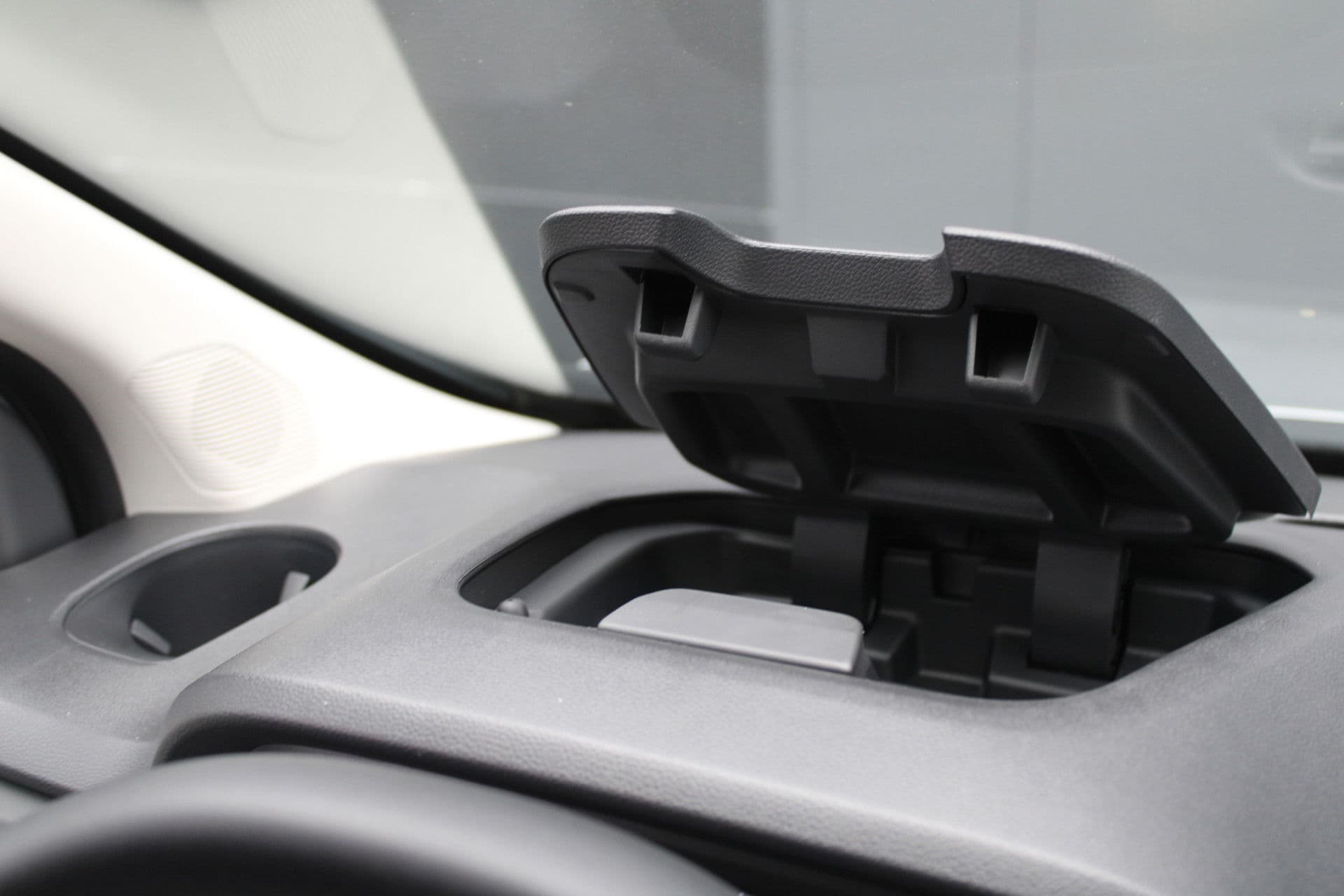 Renault Trafic 2.0 Blue dCi 150pk T30 L2H1 Advance - Achteruitrijcamera - Carplay - Android - Allseason - Trekhaak - Rijklaar thumbnail 25