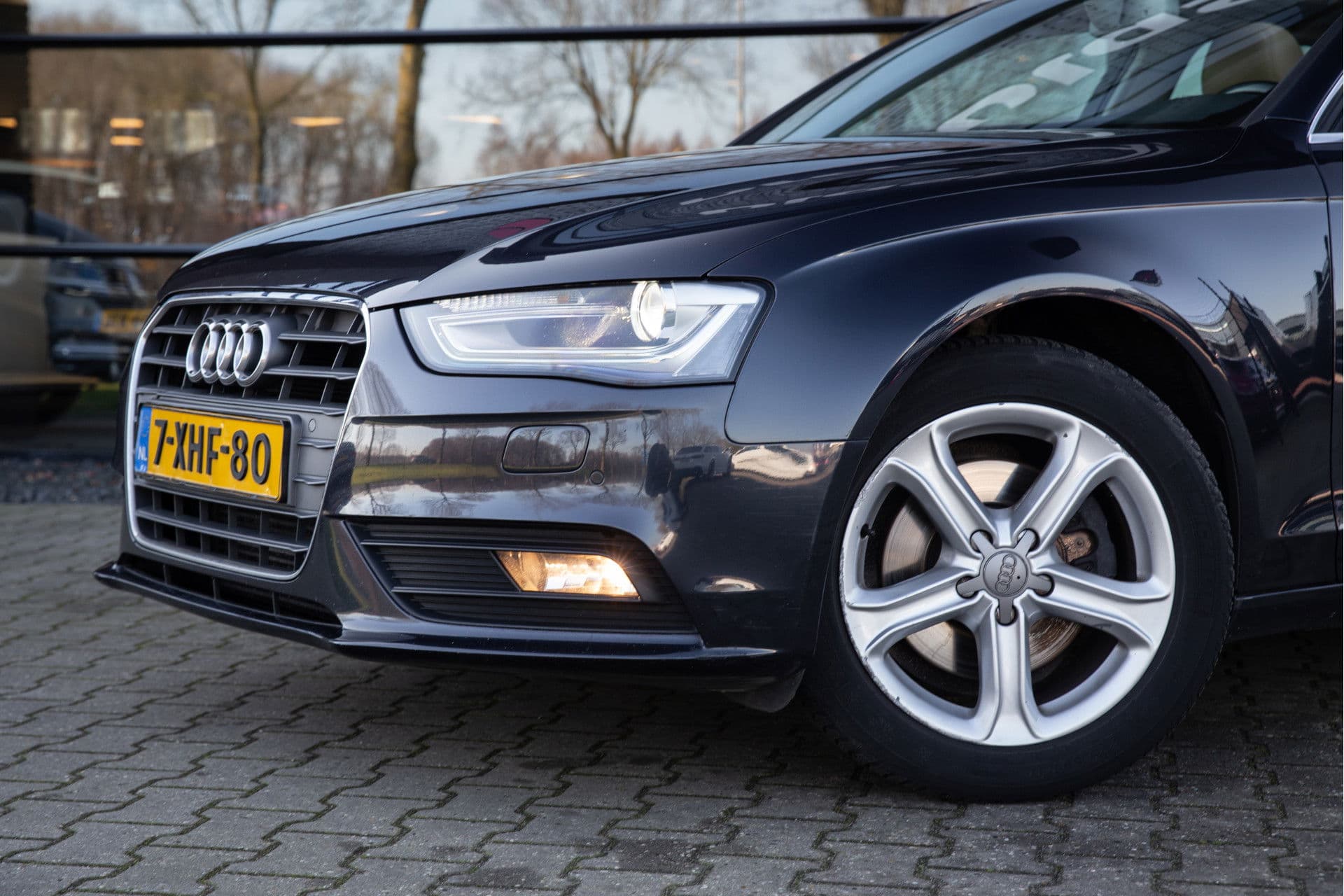 Audi A4 Avant 1.8 TFSI Business Edition , Stoelverwarming, Panoramadak, Apple Carplay, Keyless entry thumbnail 9