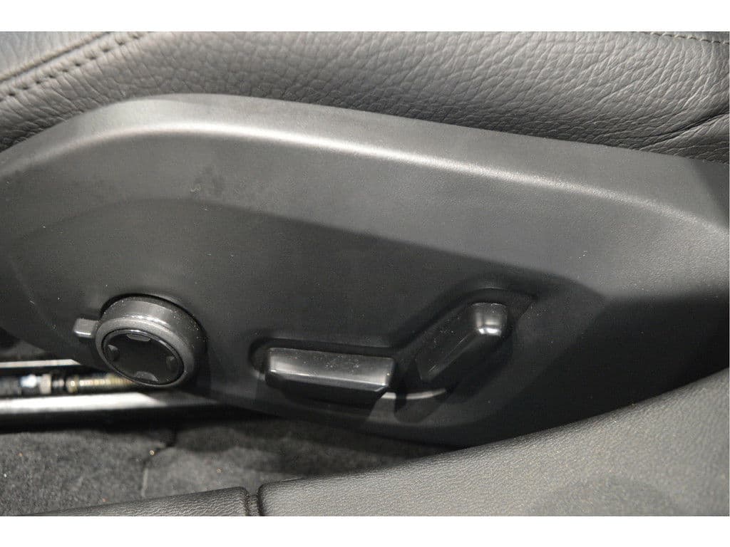 Volvo V60 2.0 T6 Plug-in hybrid AWD Plus Dark leer trekhaak !! thumbnail 16