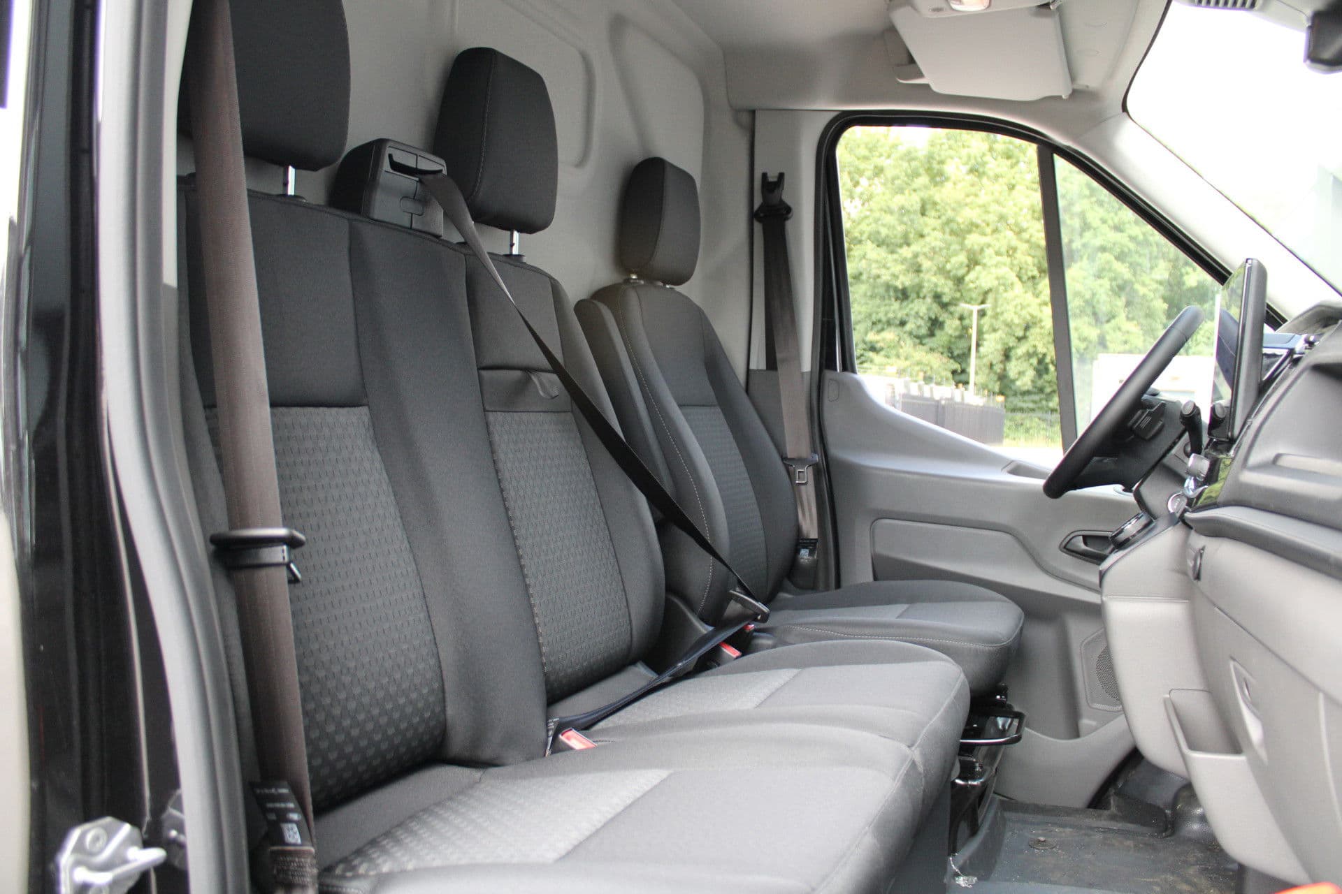 Ford Transit 350 2.0 TDCI L2H2 Limited 165pk - 2x Schuifdeur - Navi - 360 Camera - Adaptive Cruise - Xenon - Blind Spot - Rijklaar thumbnail 38