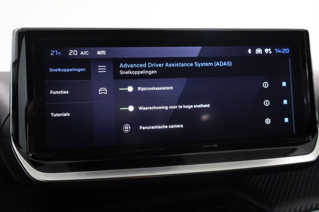 Peugeot 2008 1.2 Hybride 145 Allure | 360 Camera | Luxe thumbnail 29