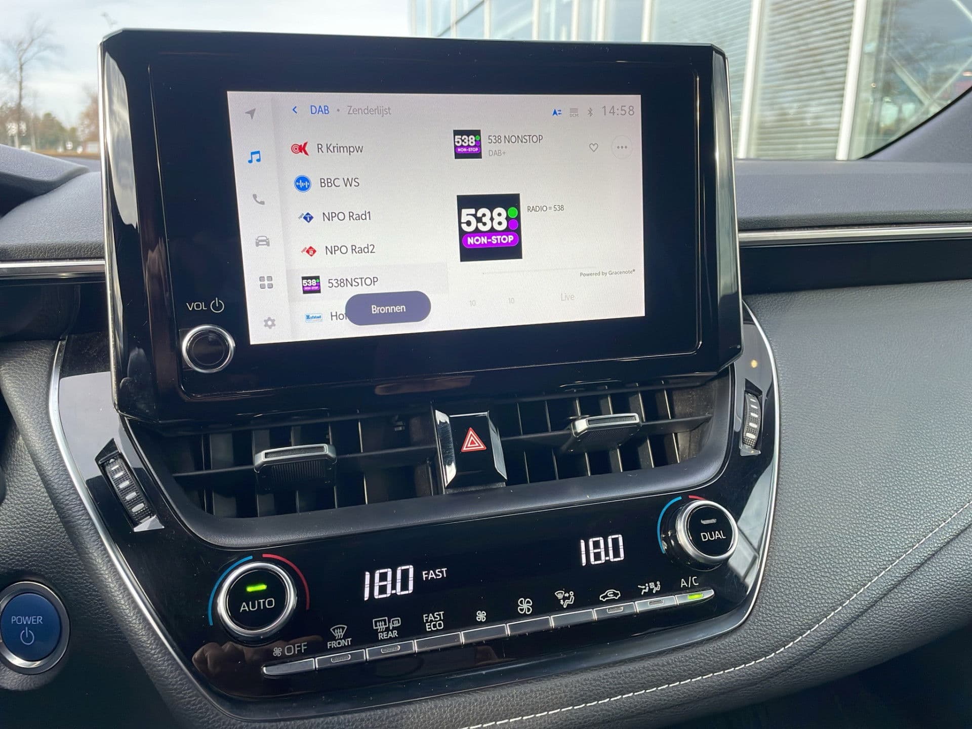 Toyota Corolla Touring Sports 1.8 Hybrid Dynamic | 10jr garantie | HUD | Camera | Carplay | Navi thumbnail 17