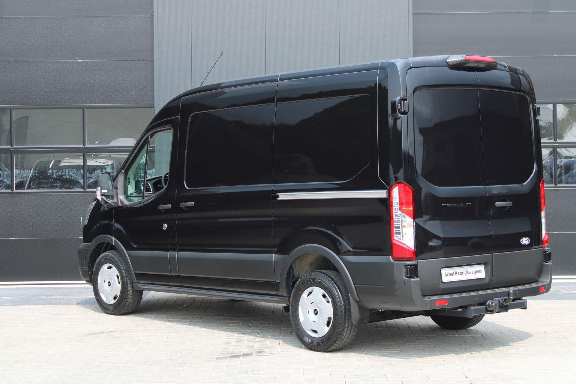 Ford Transit 350 2.0 TDCI L2H2 Trend 165pk - Facelift - 2x Schuifdeur - Adaptive Cruise - Navigatie - Blind Spot - 360 Camera - Stoel - Stuurverwarming - Rijklaar thumbnail 36