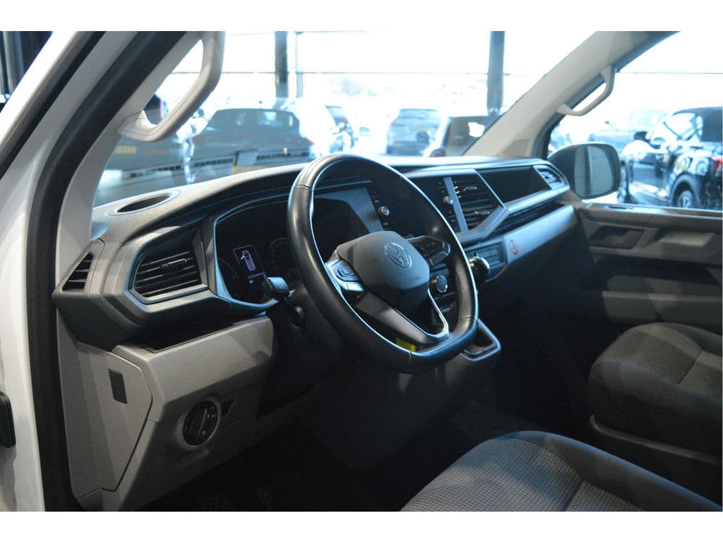 Volkswagen Transporter 2.0 TDI L2H1 airco cruise navi trekhaak pdc 150 pk !! thumbnail 13