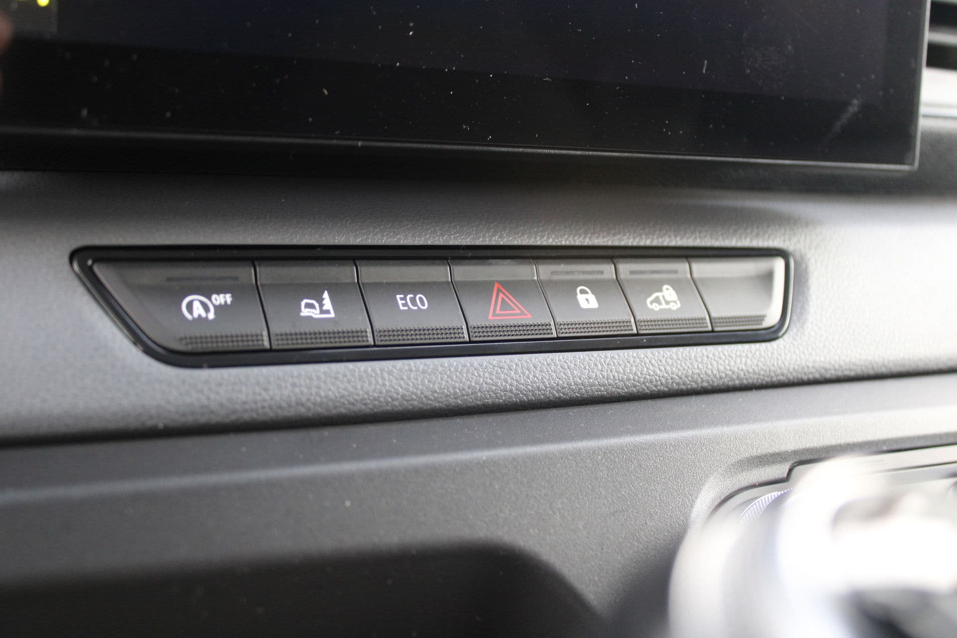 Renault Master T35 2.0 dCi 170pk L2H2 Extra - 2x Schuifdeur - Navigatie - Blind Spot - Camera - Stoelverwarming - Verwarmde voorruit - Rijklaar thumbnail 30