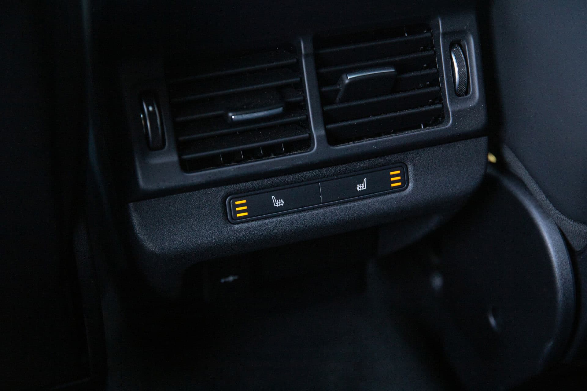 Land Rover Range Rover Evoque 1.5 P300e AWD R-Dynamic HSE Autobiography , Panoramadak, Meridian, Stoelventilatie, Head-up Display thumbnail 24