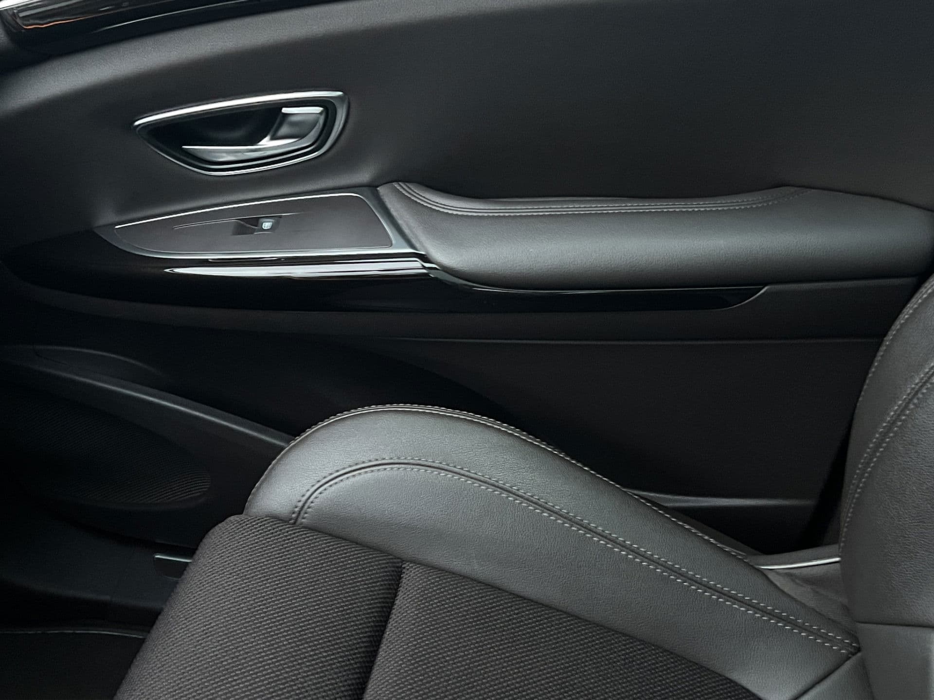 Renault Espace 1.6 dCi Dynamique 7p. | Pano | Leder | 7 persoons | thumbnail 15