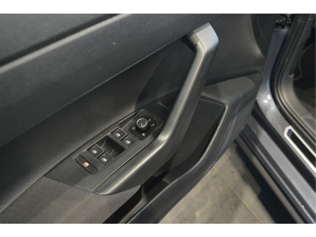 Volkswagen Polo 1.0 TSI 2X R-LINE navi clima camera led pdc 95 pk !! thumbnail 14