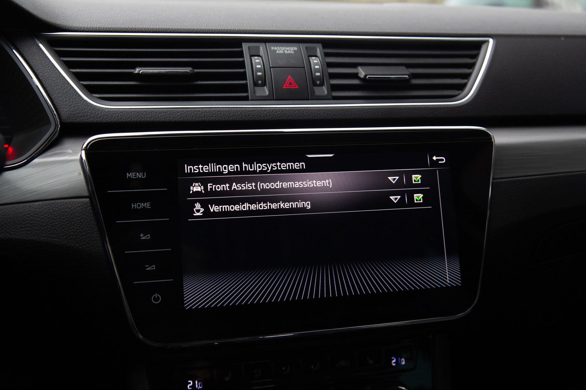 Škoda Superb Combi 1.4 TSI iV Business , Memory, Canton, Carplay, Camera thumbnail 16