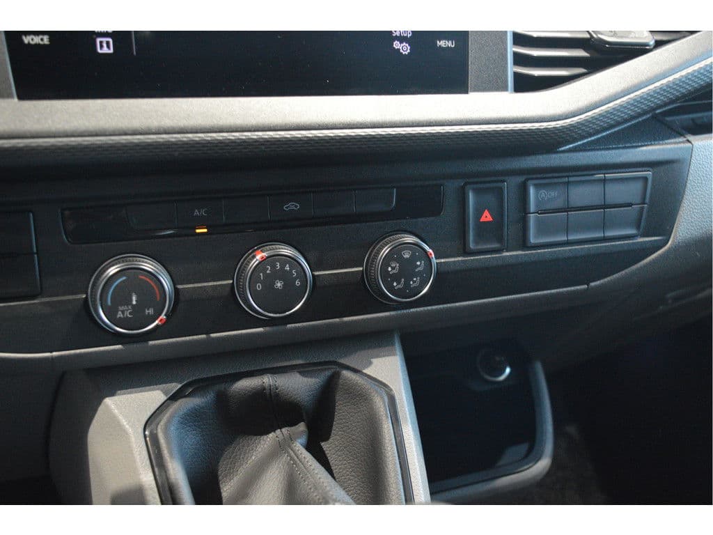 Volkswagen Transporter 2.0 TDI L2H1 airco navi cruise pdc trekhaak 150 pk !! thumbnail 25