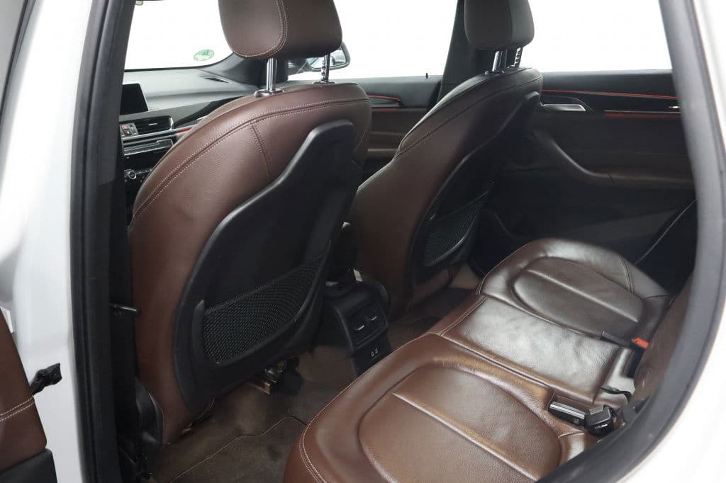 BMW X1 sDrive20i High Executive thumbnail 8