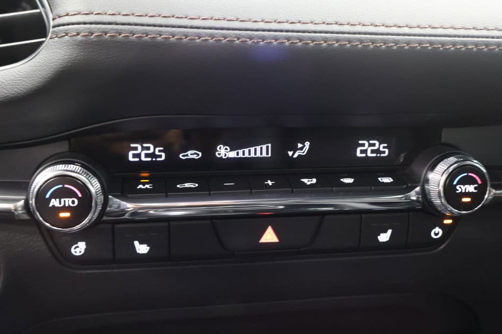 Mazda 3 2.0 e-SA-G Exclusive-line | Leder | All-Weather banden thumbnail 19