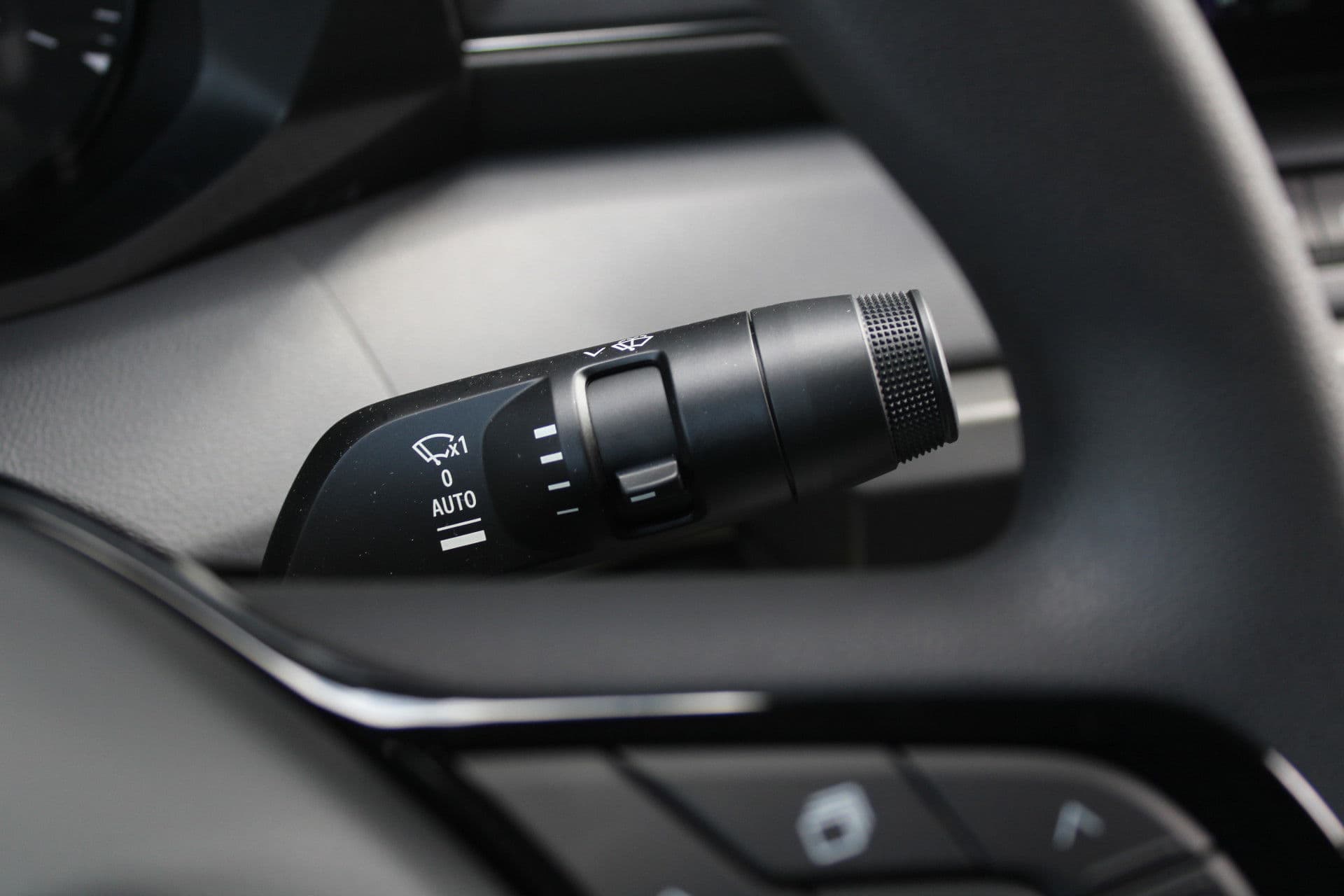 Renault Master T35 2.0 dCi 170pk L2H2 Extra - Navigatie - Camera - 270 gr deuren - Parkeersensoren - Draadloos laden - Rijklaar thumbnail 21