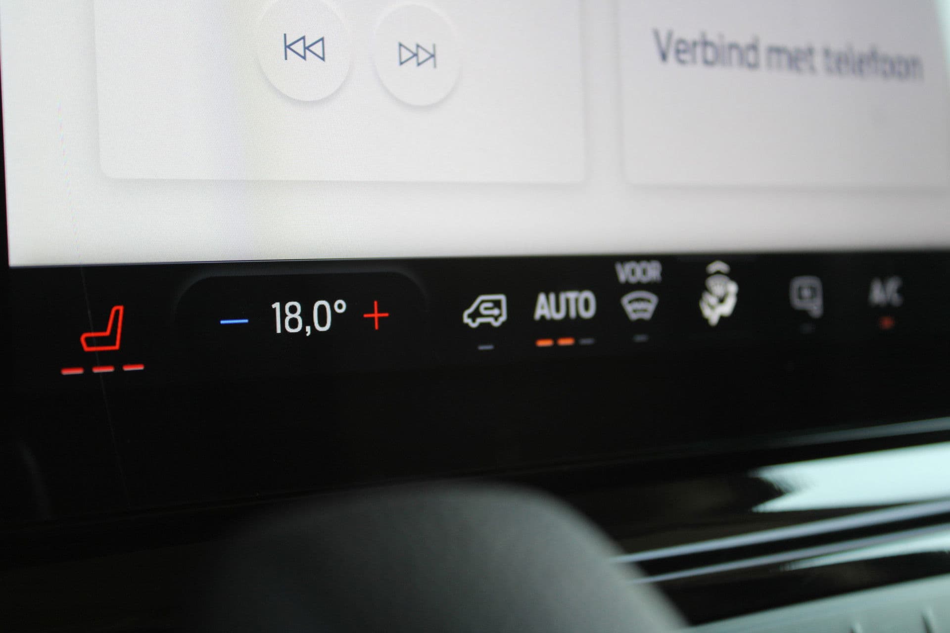 Ford Transit 350 2.0 TDCI L3H2 Trend 130pk - Camper/Grijs Kenteken - Blind Spot - ACC - Trekhaak - Stoelverwarming - Luifel - Rijklaar thumbnail 29